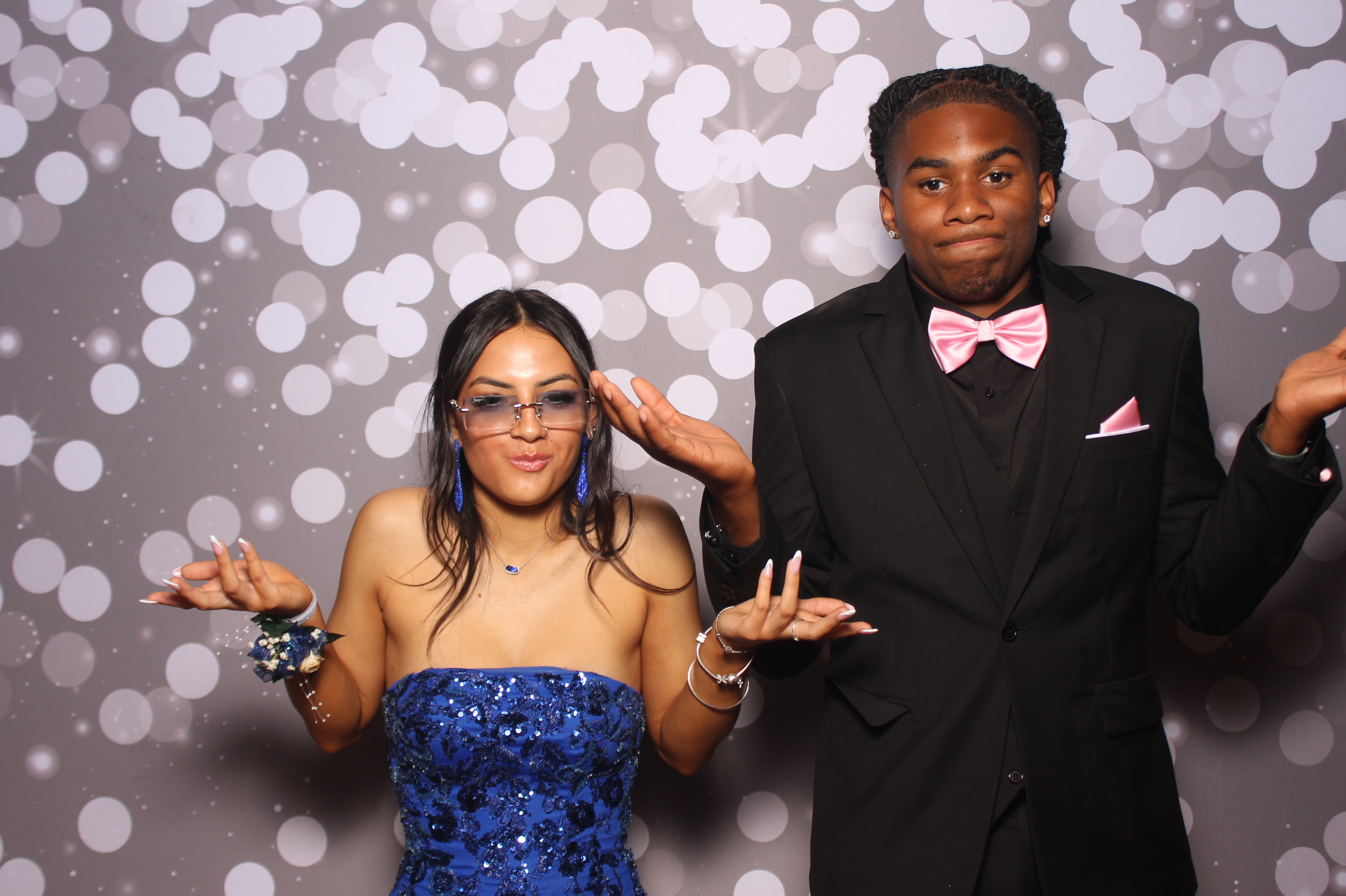 Colerain Prom 2025 | View more photos from the event at gallery.photoboothcincy.com/u/PhotoBoothCincy/Colerain-Prom-2025