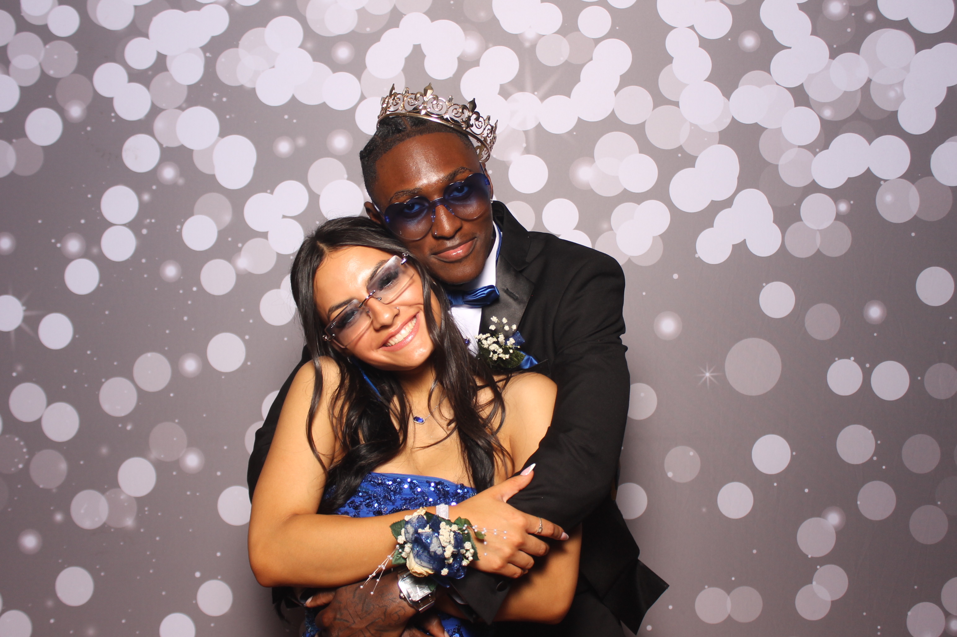 Colerain Prom 2025 | View more photos from the event at gallery.photoboothcincy.com/u/PhotoBoothCincy/Colerain-Prom-2025