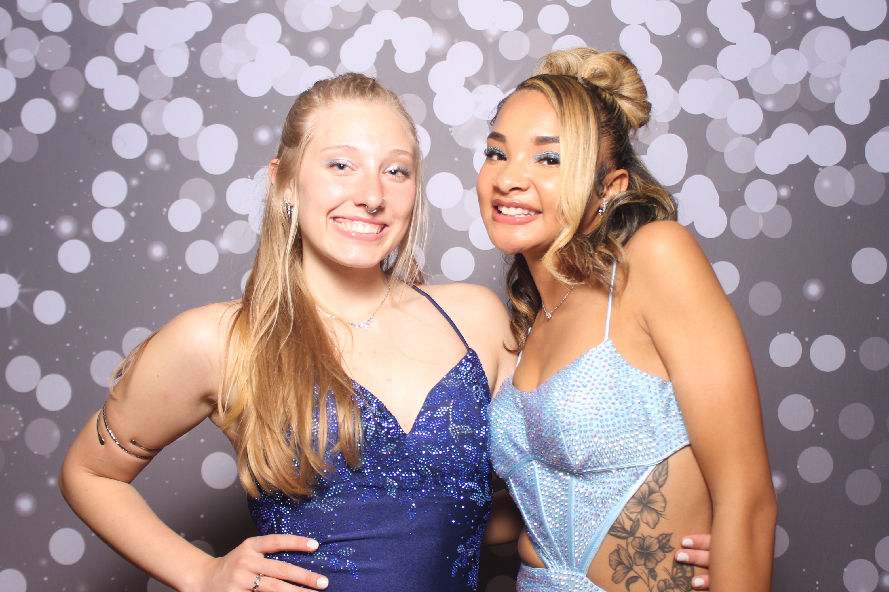 Colerain Prom 2025 | View more photos from the event at gallery.photoboothcincy.com/u/PhotoBoothCincy/Colerain-Prom-2025