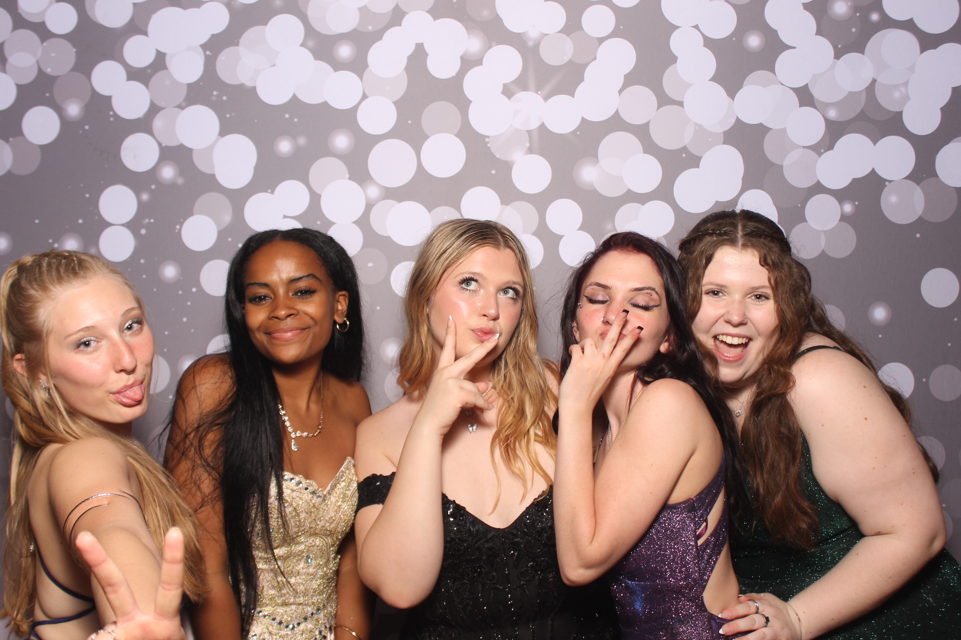 Colerain Prom 2025 | View more photos from the event at gallery.photoboothcincy.com/u/PhotoBoothCincy/Colerain-Prom-2025