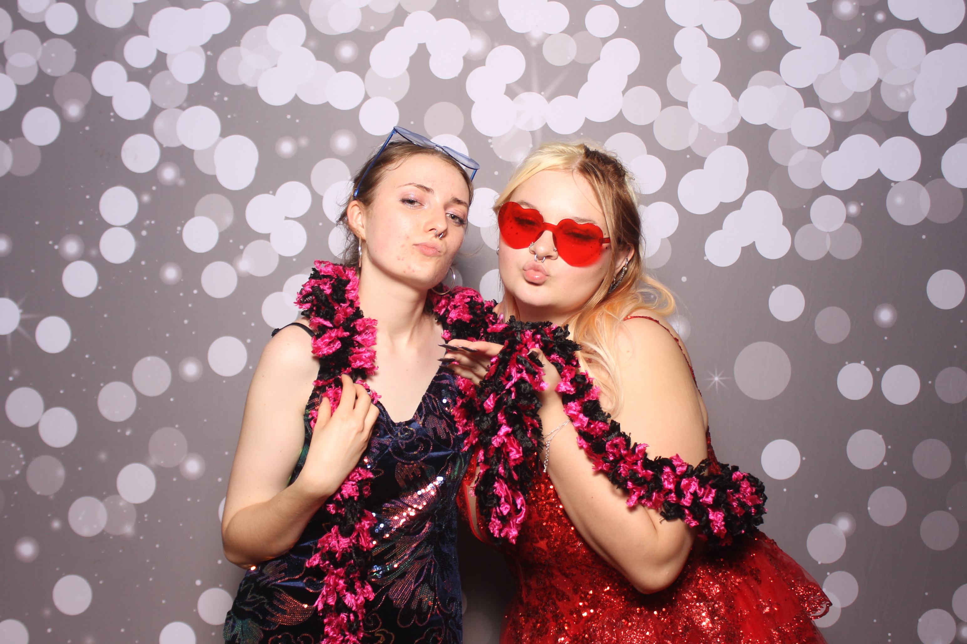 Colerain Prom 2025 | View more photos from the event at gallery.photoboothcincy.com/u/PhotoBoothCincy/Colerain-Prom-2025
