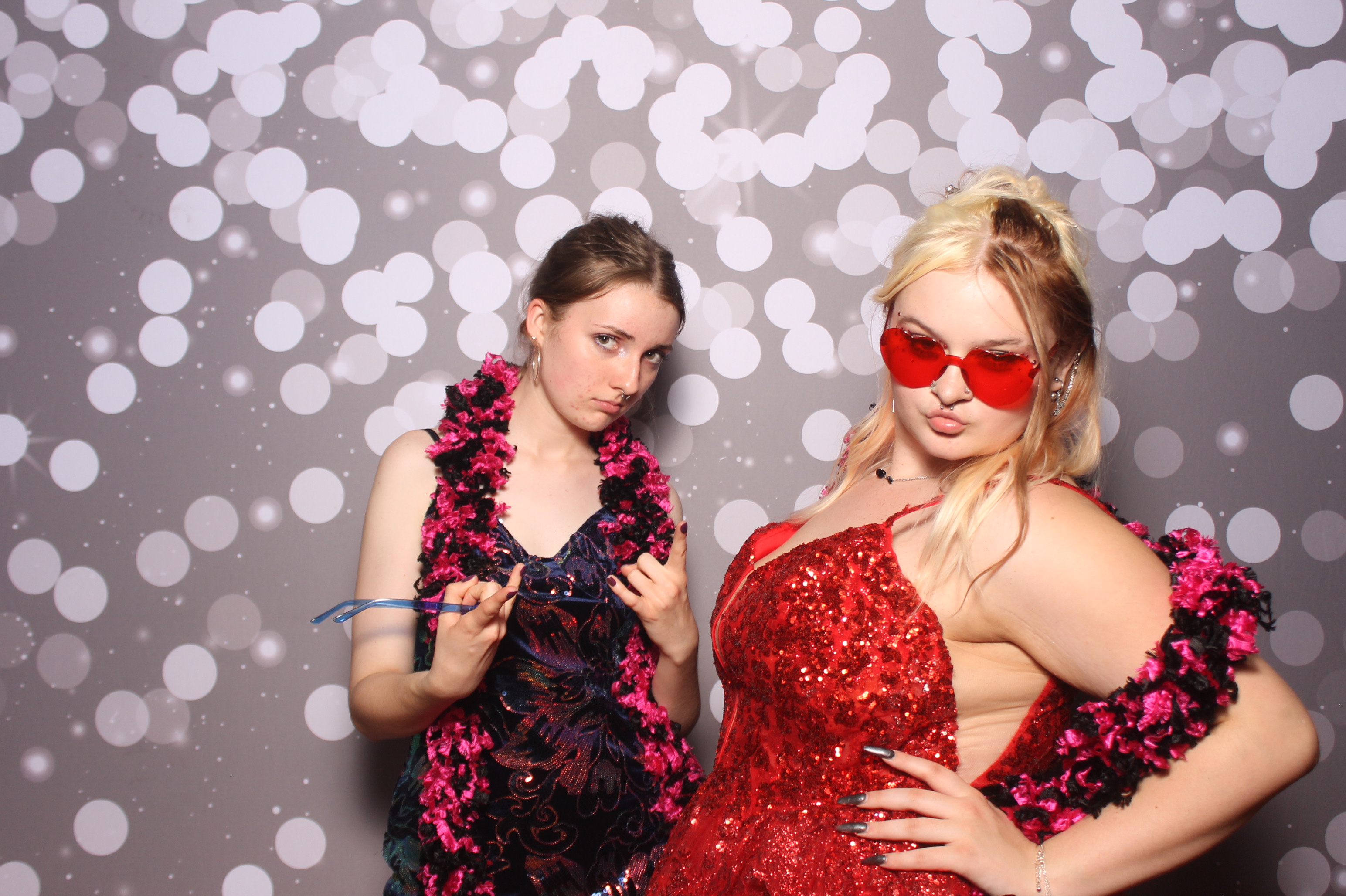 Colerain Prom 2025 | View more photos from the event at gallery.photoboothcincy.com/u/PhotoBoothCincy/Colerain-Prom-2025