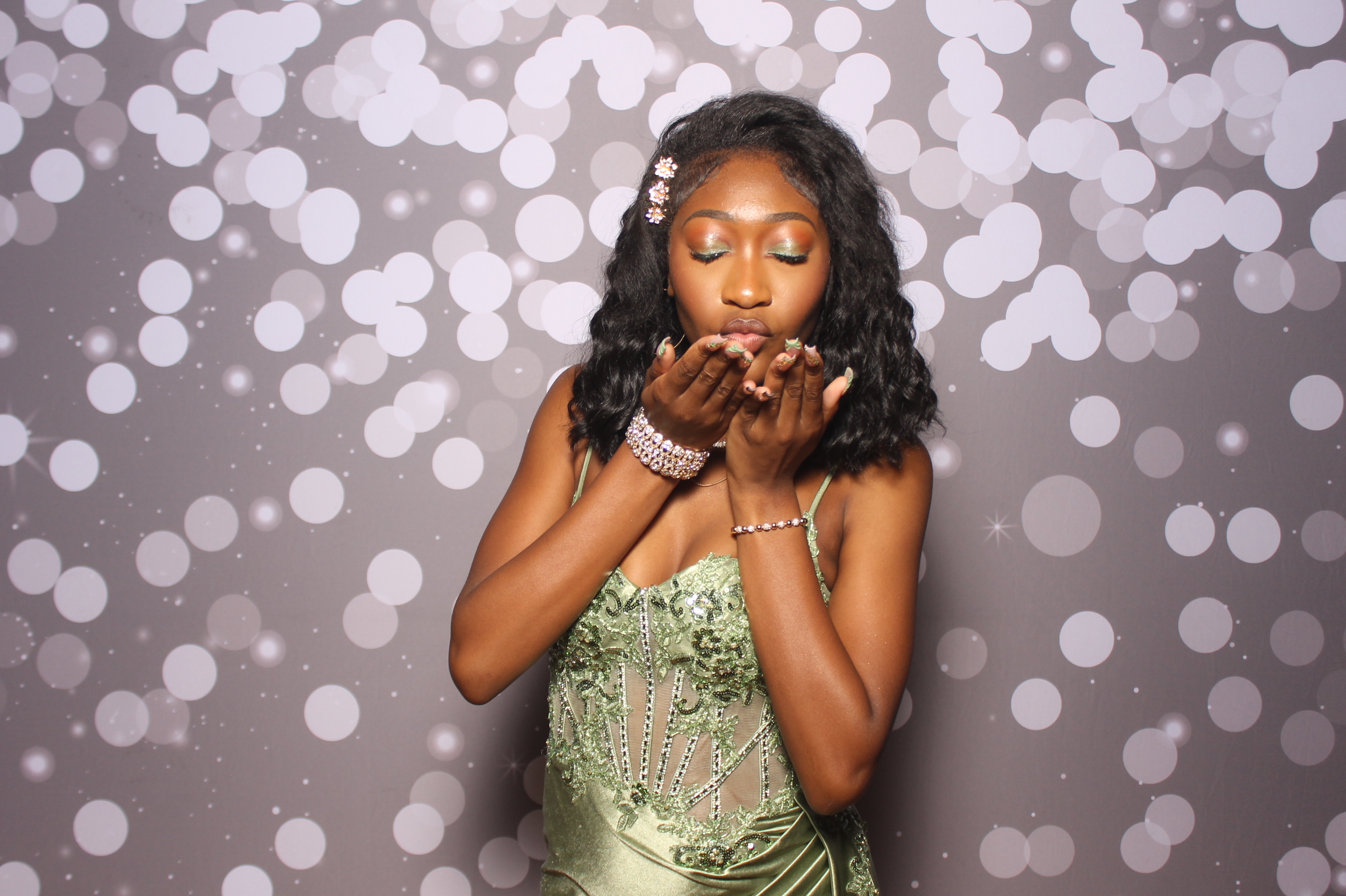 Colerain Prom 2025 | View more photos from the event at gallery.photoboothcincy.com/u/PhotoBoothCincy/Colerain-Prom-2025