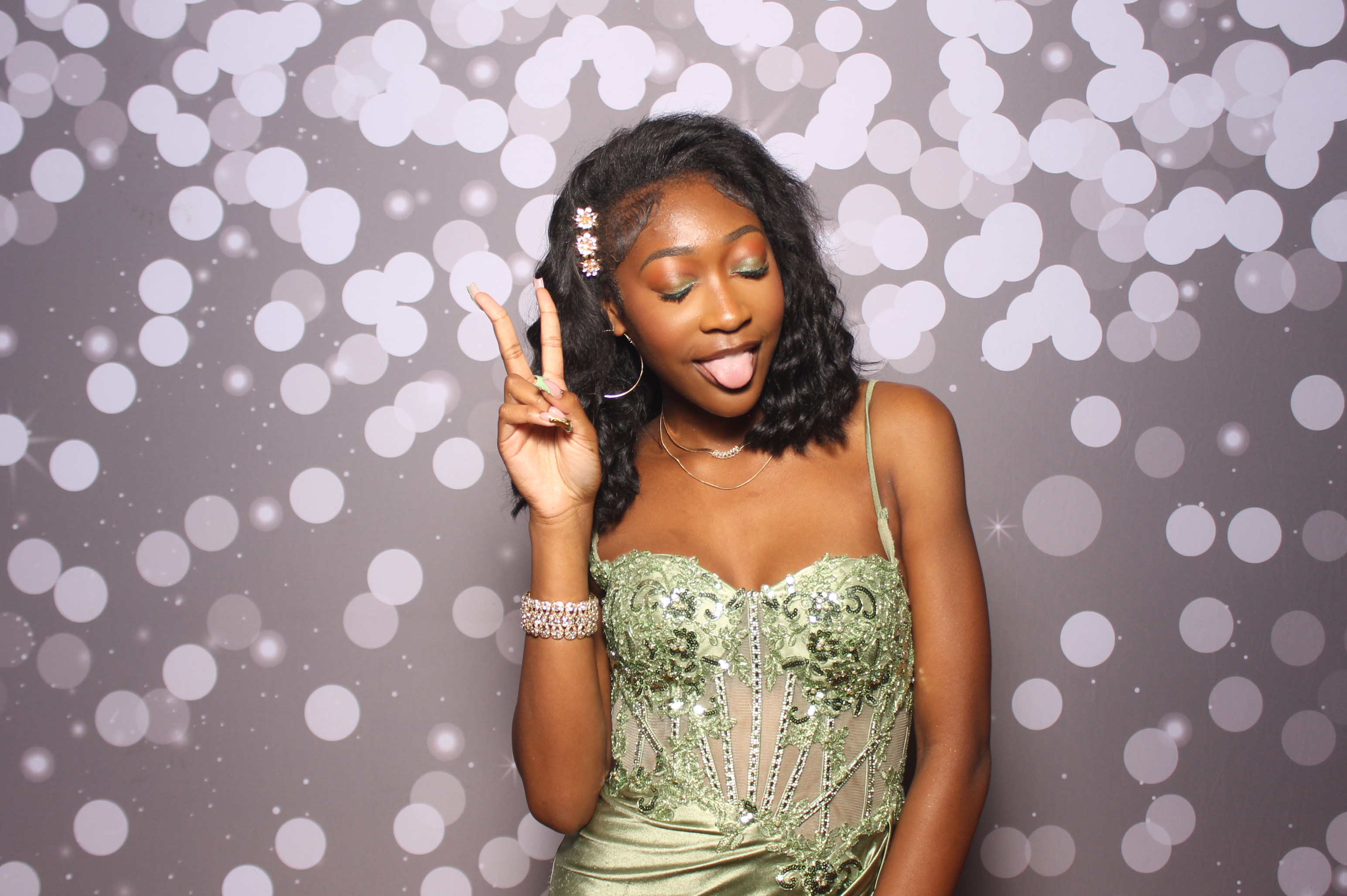 Colerain Prom 2025 | View more photos from the event at gallery.photoboothcincy.com/u/PhotoBoothCincy/Colerain-Prom-2025