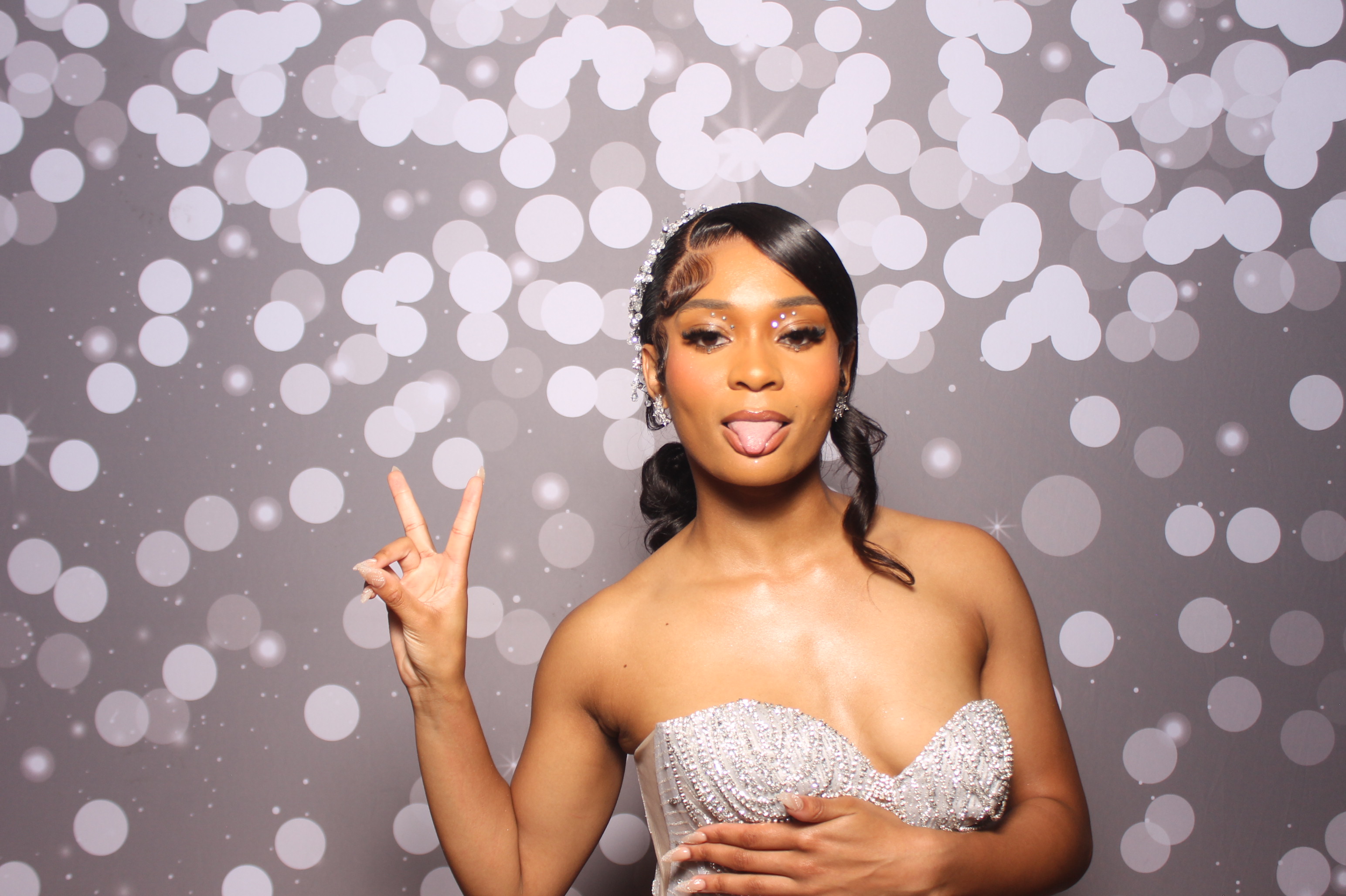 Colerain Prom 2025 | View more photos from the event at gallery.photoboothcincy.com/u/PhotoBoothCincy/Colerain-Prom-2025