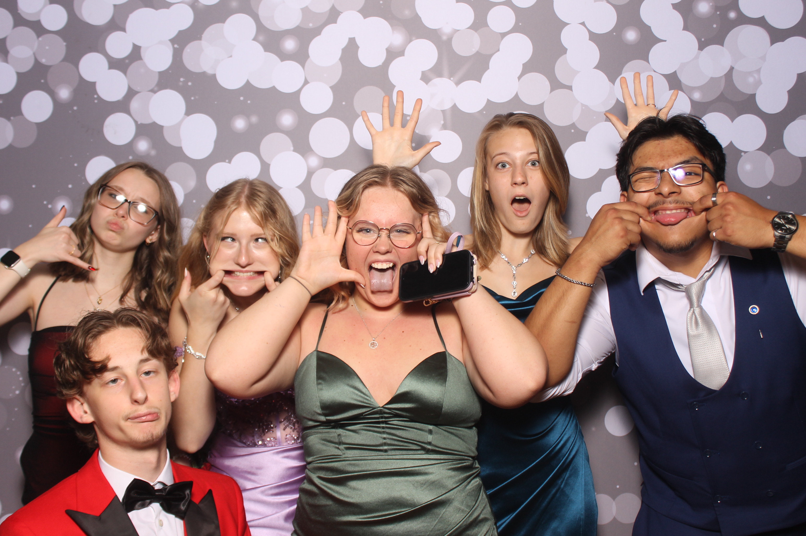 Colerain Prom 2025 | View more photos from the event at gallery.photoboothcincy.com/u/PhotoBoothCincy/Colerain-Prom-2025