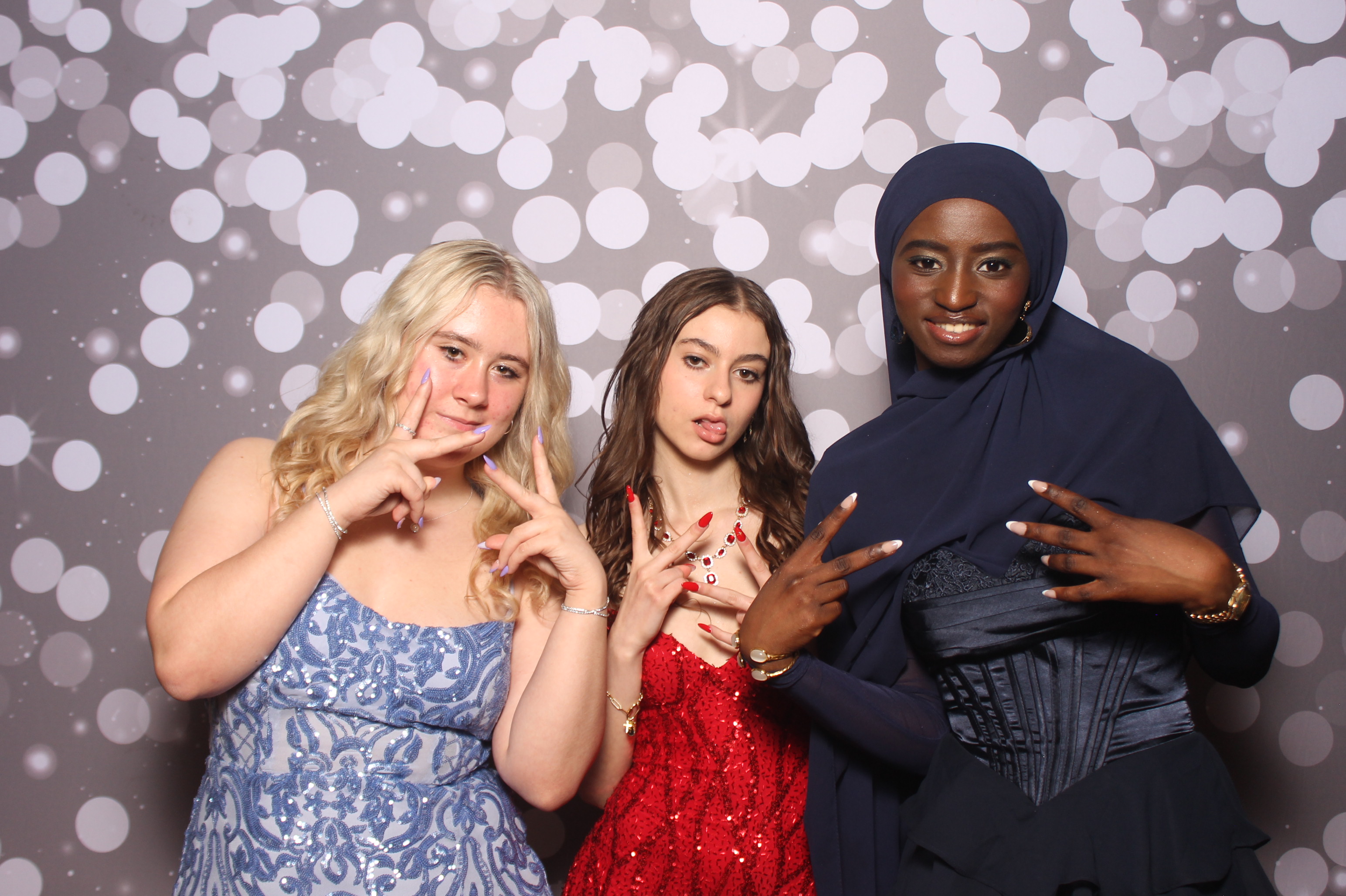 Colerain Prom 2025 | View more photos from the event at gallery.photoboothcincy.com/u/PhotoBoothCincy/Colerain-Prom-2025
