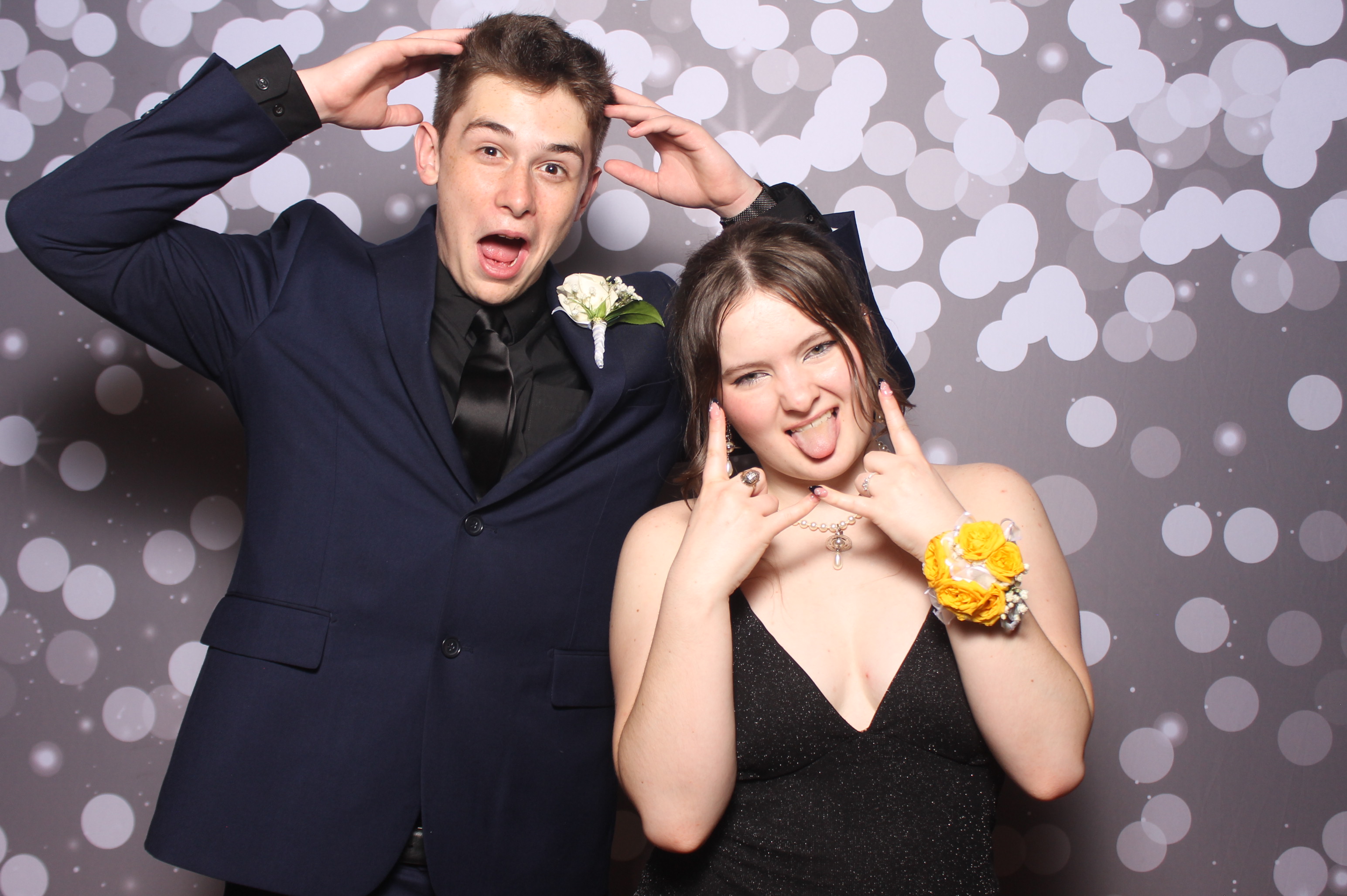 Colerain Prom 2025 | View more photos from the event at gallery.photoboothcincy.com/u/PhotoBoothCincy/Colerain-Prom-2025