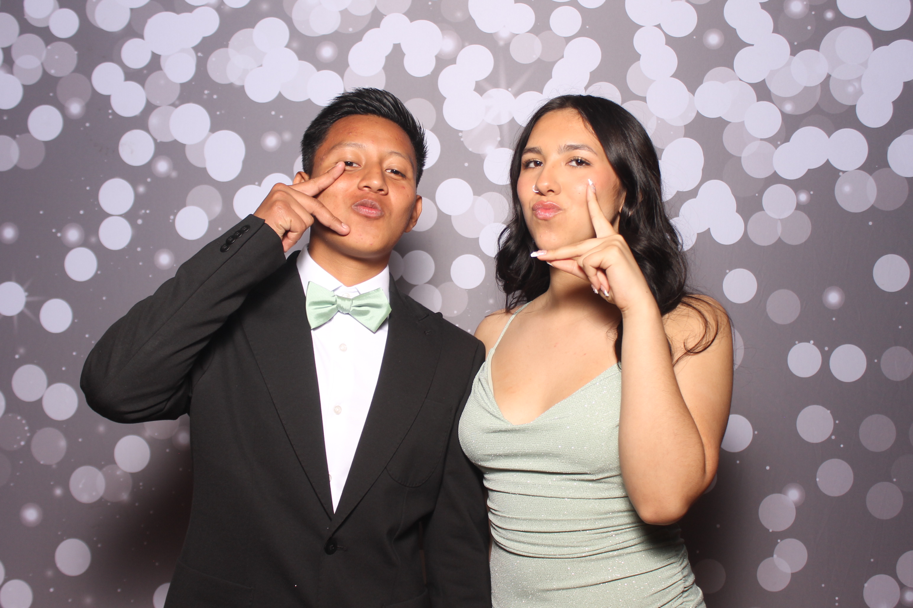 Colerain Prom 2025 | View more photos from the event at gallery.photoboothcincy.com/u/PhotoBoothCincy/Colerain-Prom-2025