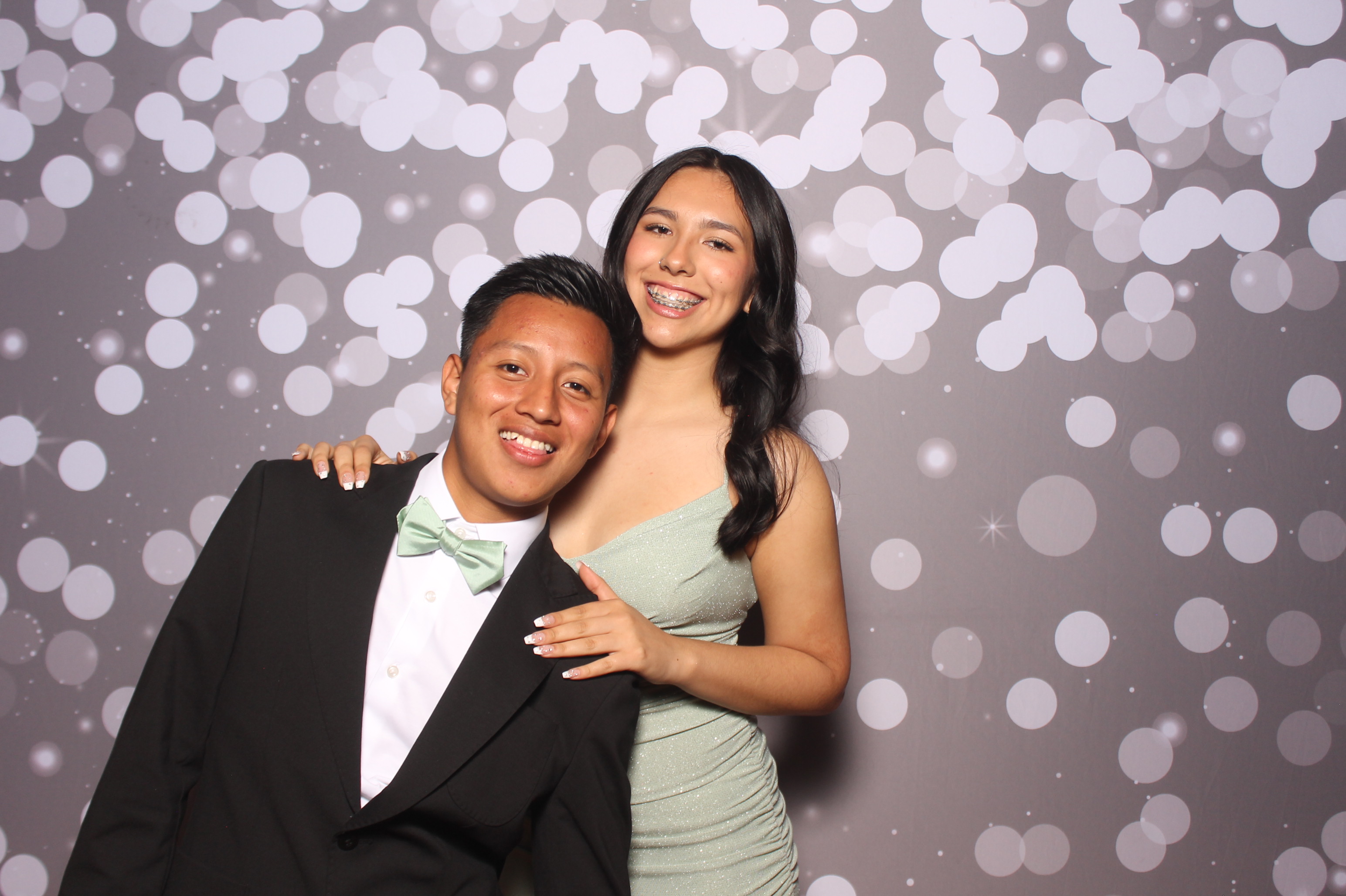 Colerain Prom 2025 | View more photos from the event at gallery.photoboothcincy.com/u/PhotoBoothCincy/Colerain-Prom-2025