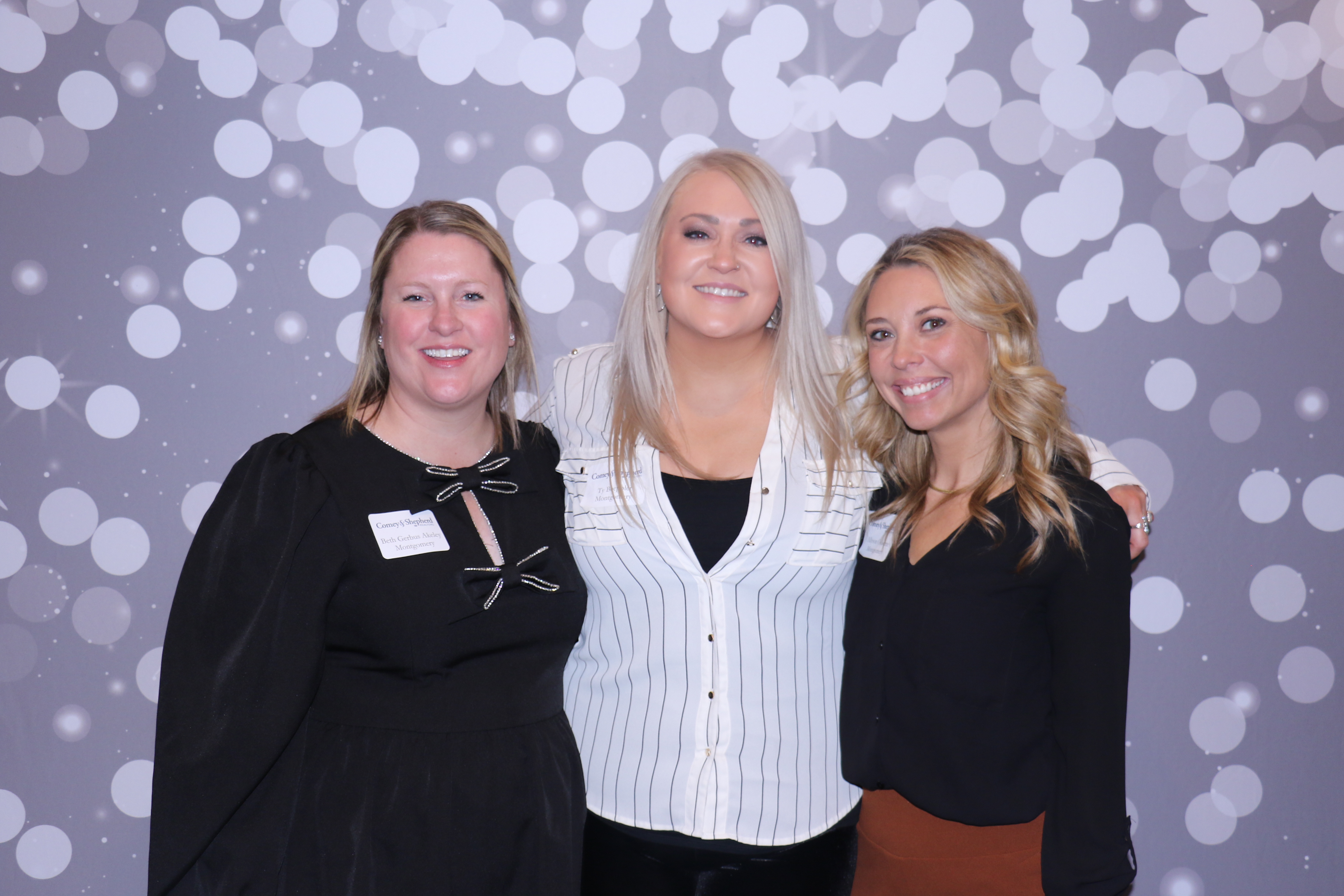 Comey & Shepherd Awards  | View more photos from the event at gallery.photoboothcincy.com/u/PhotoBoothCincy/Comey-Shepherd-Awards