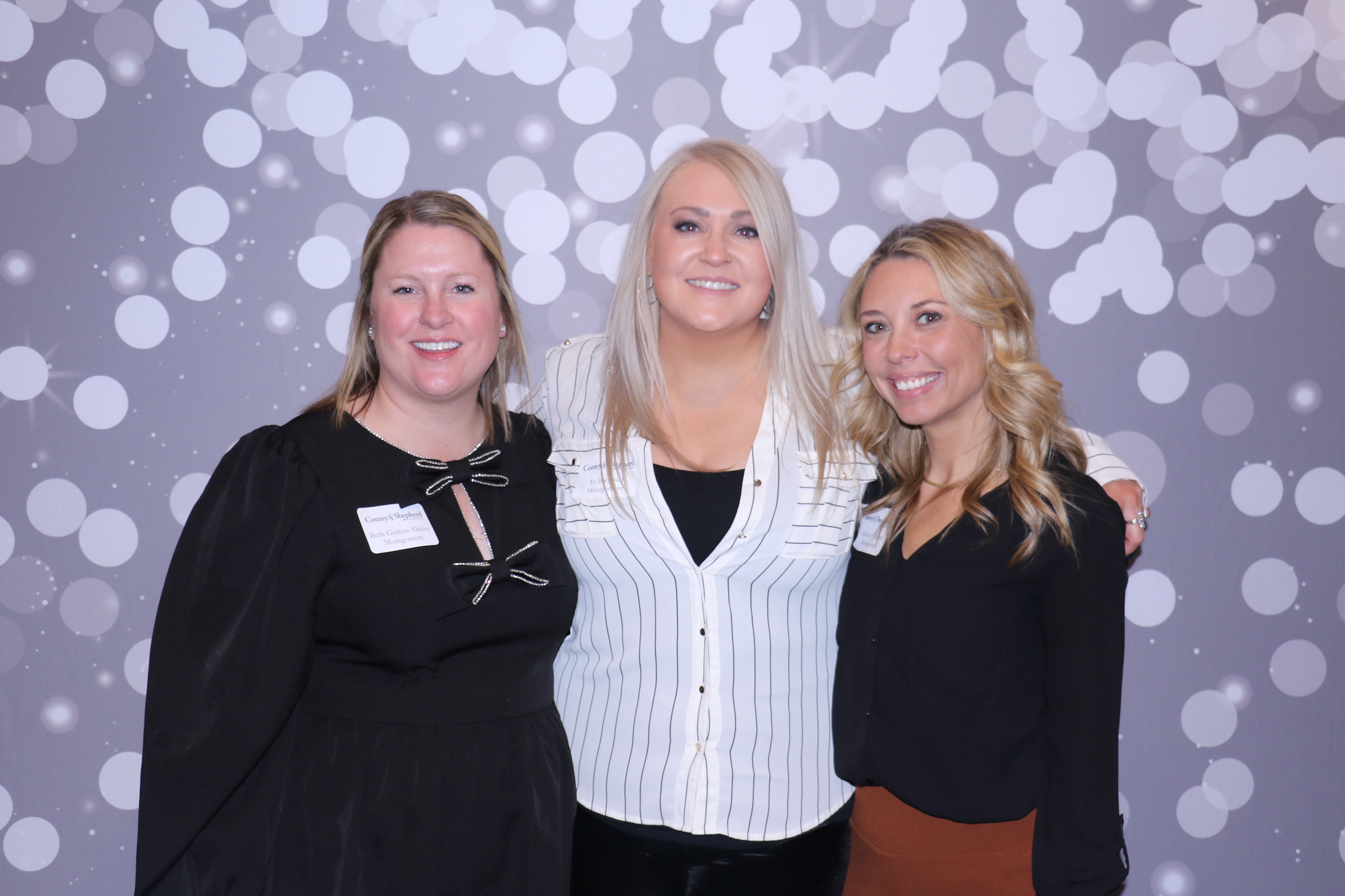 Comey & Shepherd Awards  | View more photos from the event at gallery.photoboothcincy.com/u/PhotoBoothCincy/Comey-Shepherd-Awards