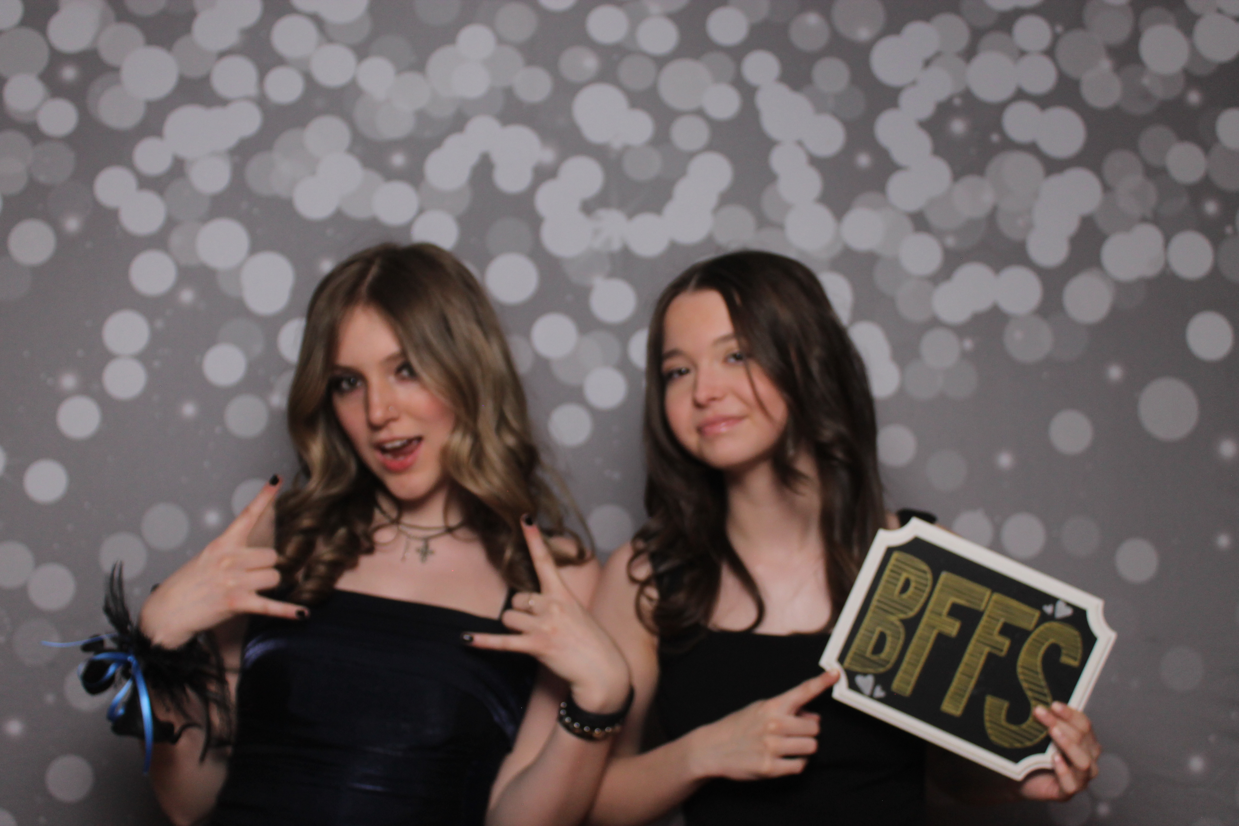 Cooper High School Prom | View more photos from the event at gallery.photoboothcincy.com/u/PhotoBoothCincy/Cooper-High-School-Prom