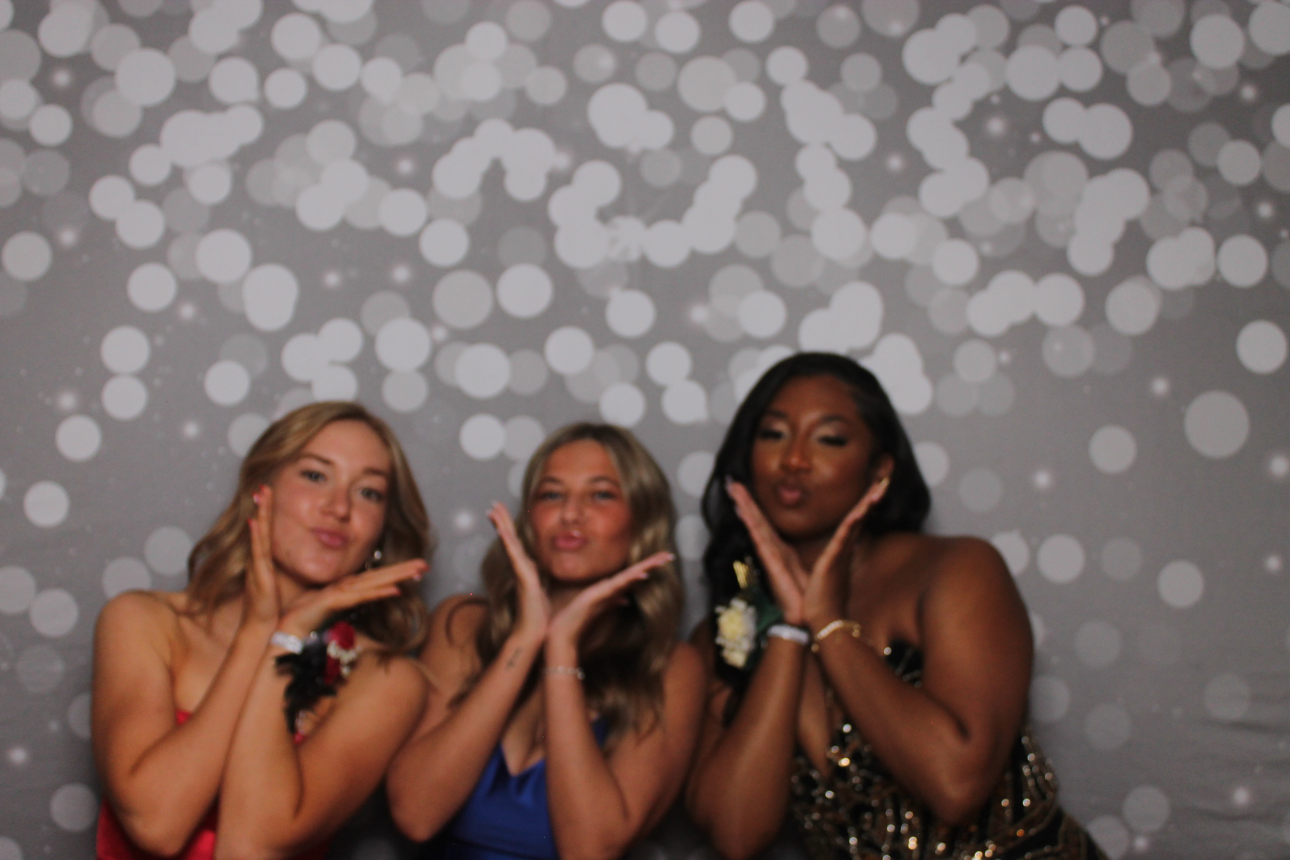 Cooper High School Prom | View more photos from the event at gallery.photoboothcincy.com/u/PhotoBoothCincy/Cooper-High-School-Prom