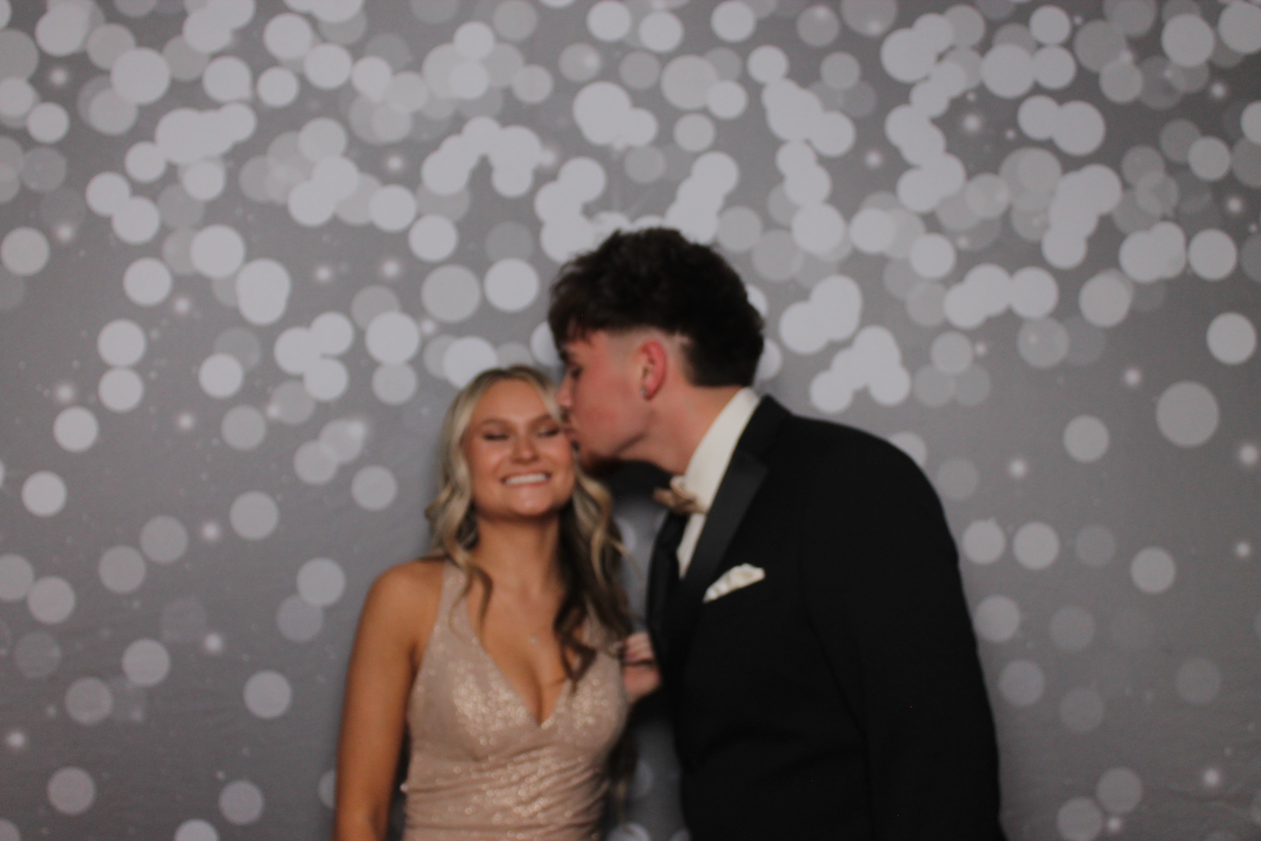 Cooper High School Prom | View more photos from the event at gallery.photoboothcincy.com/u/PhotoBoothCincy/Cooper-High-School-Prom