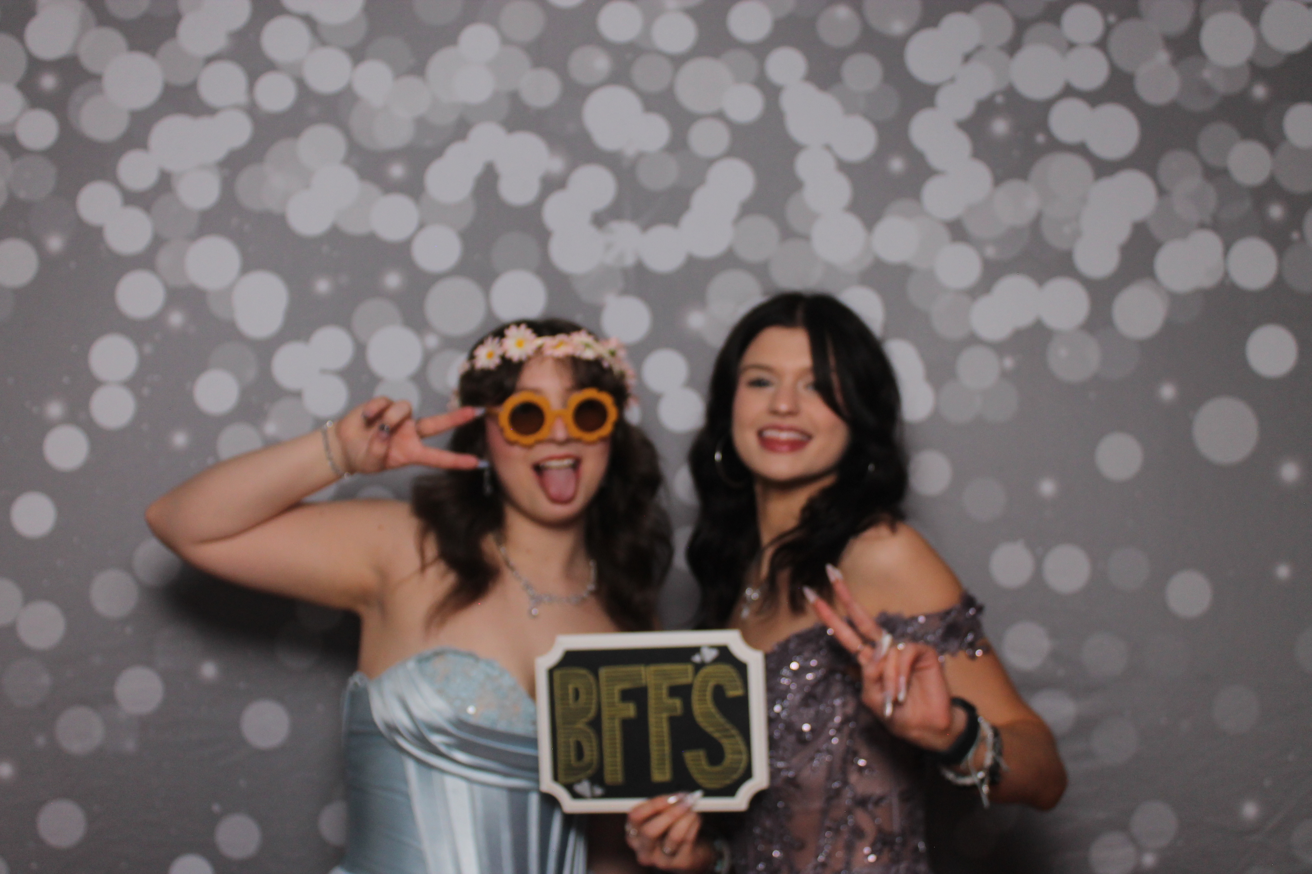Cooper High School Prom | View more photos from the event at gallery.photoboothcincy.com/u/PhotoBoothCincy/Cooper-High-School-Prom