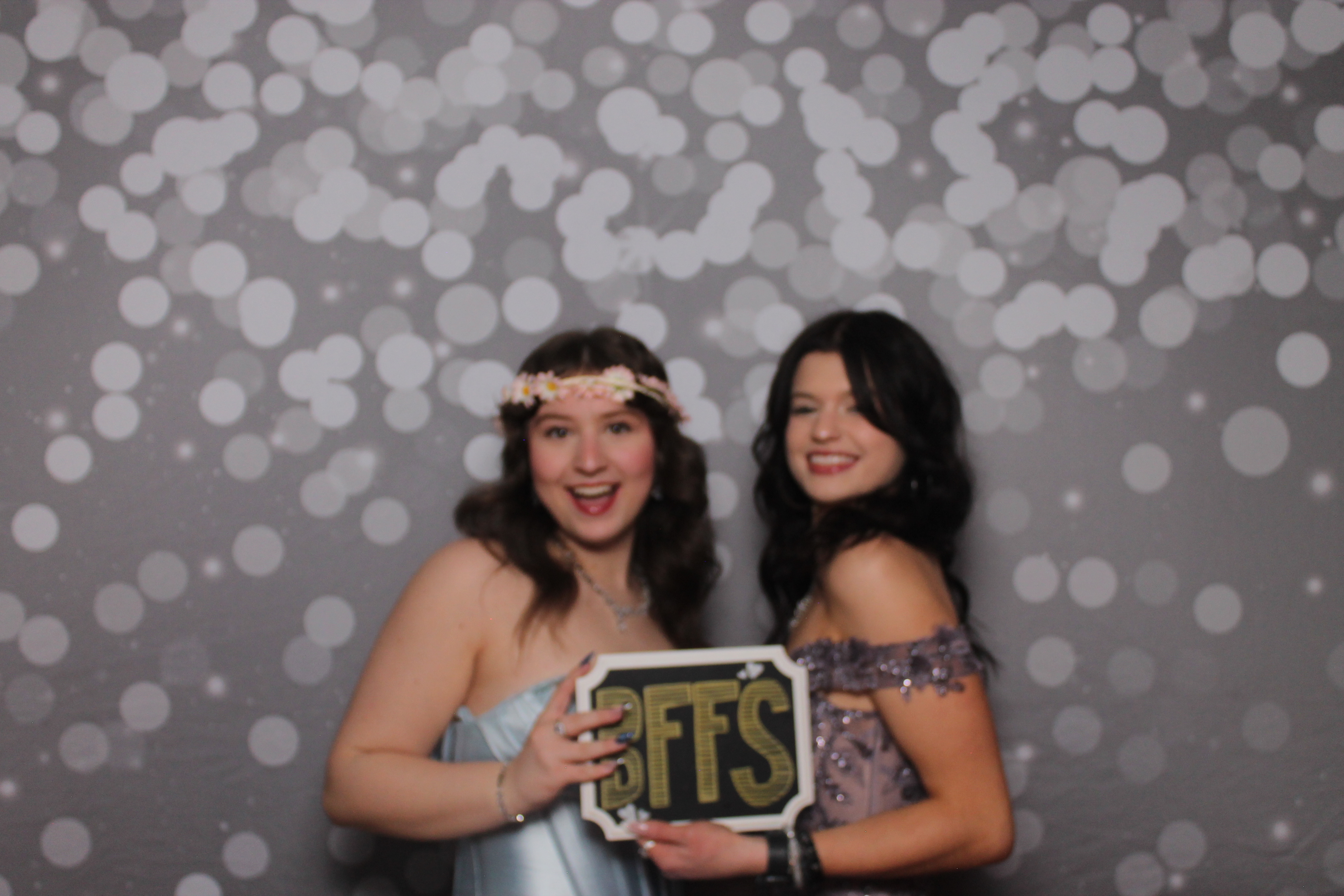 Cooper High School Prom | View more photos from the event at gallery.photoboothcincy.com/u/PhotoBoothCincy/Cooper-High-School-Prom