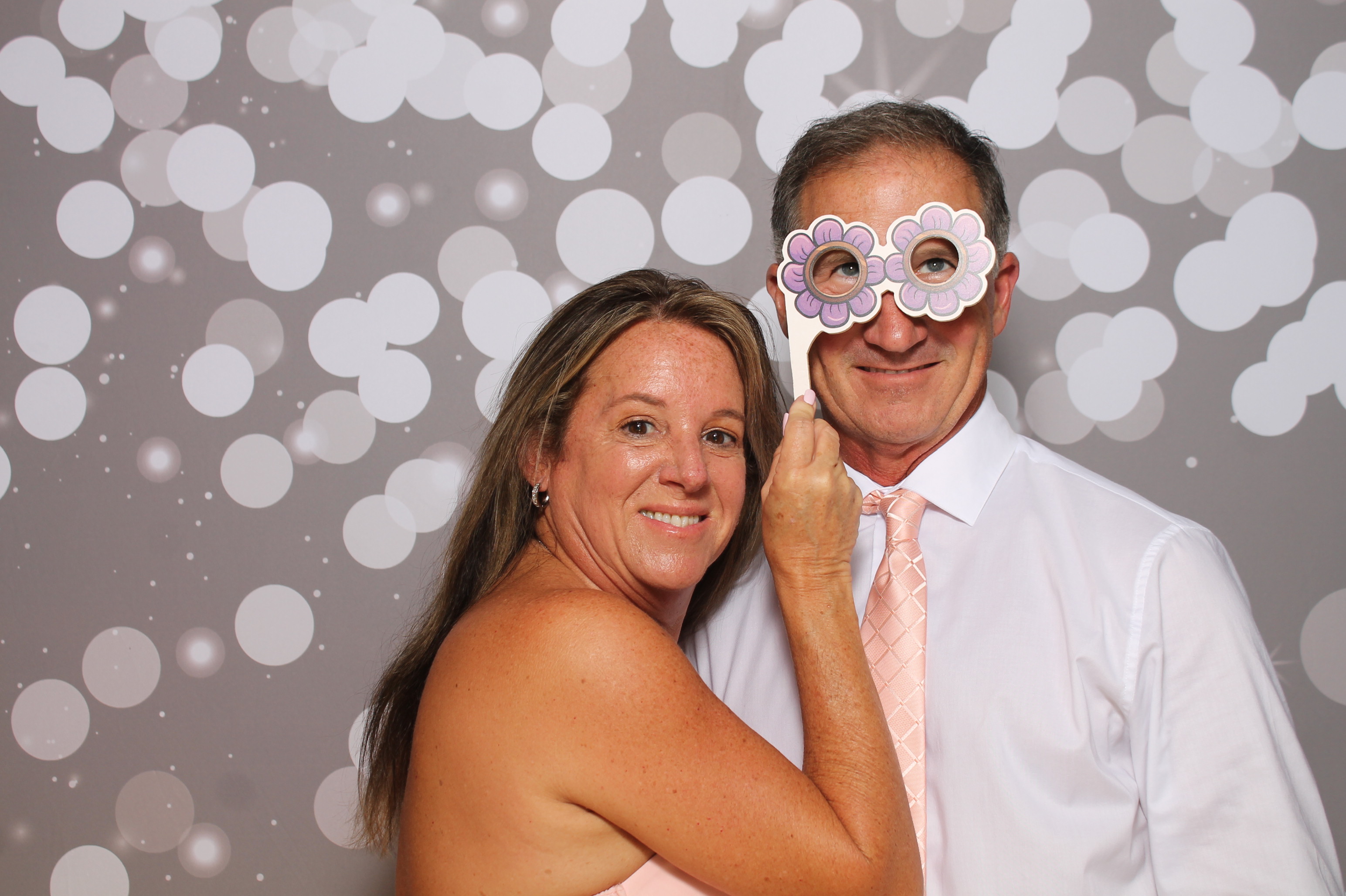 Corianne & Ryan | View more photos from the event at gallery.photoboothcincy.com/u/PhotoBoothCincy/Corianne-Ryan