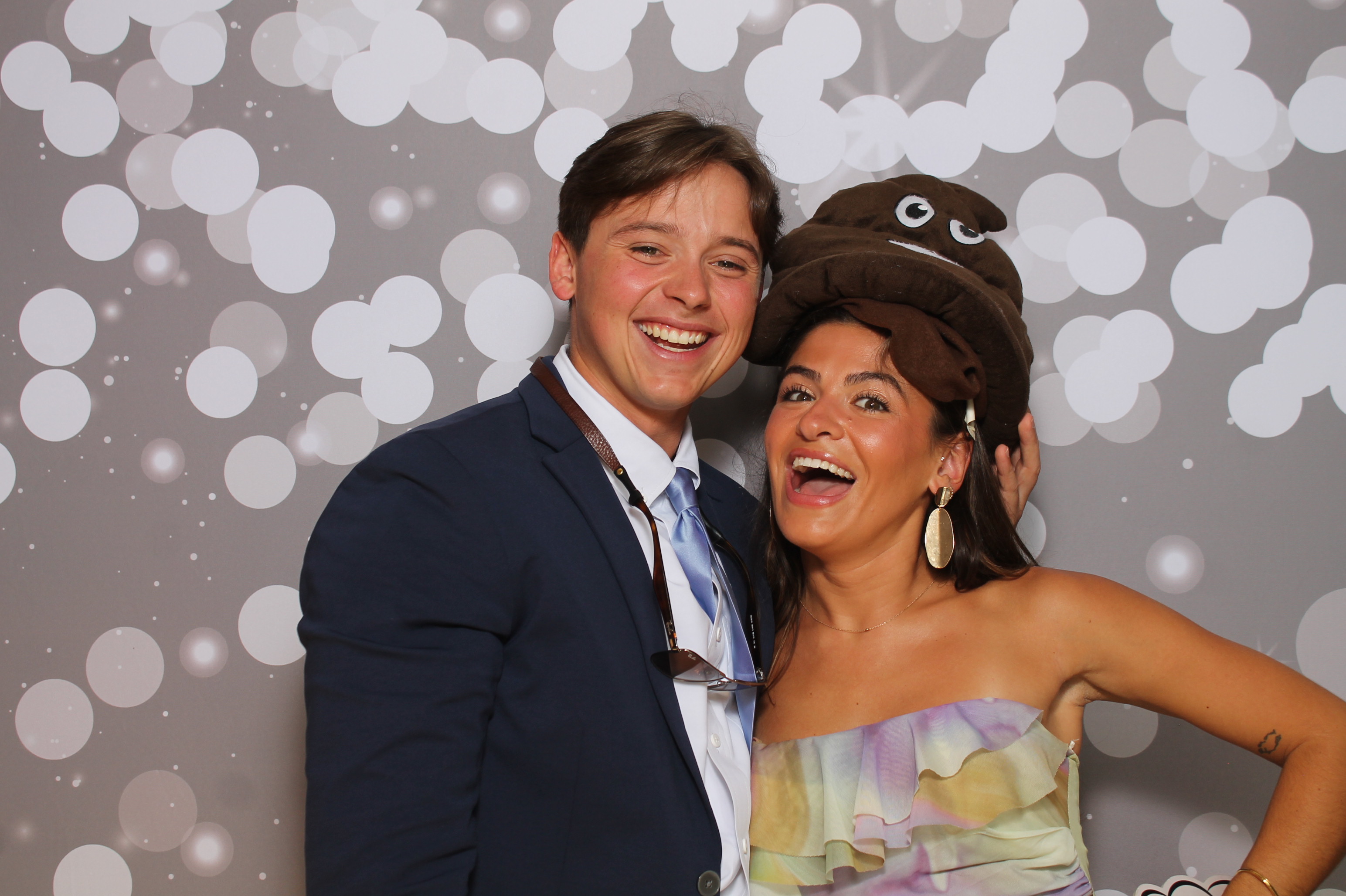 Corianne & Ryan | View more photos from the event at gallery.photoboothcincy.com/u/PhotoBoothCincy/Corianne-Ryan