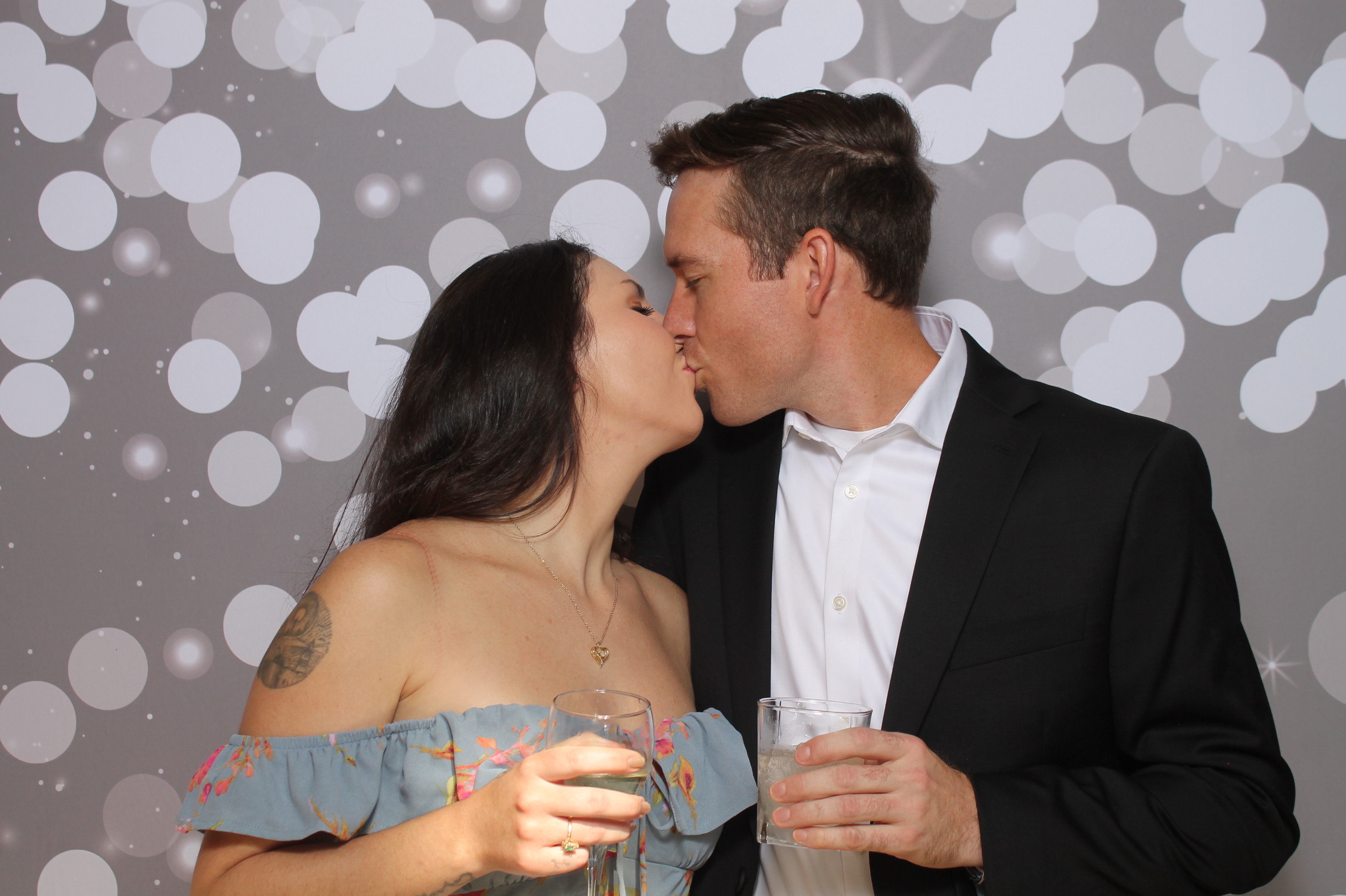 Corianne & Ryan | View more photos from the event at gallery.photoboothcincy.com/u/PhotoBoothCincy/Corianne-Ryan