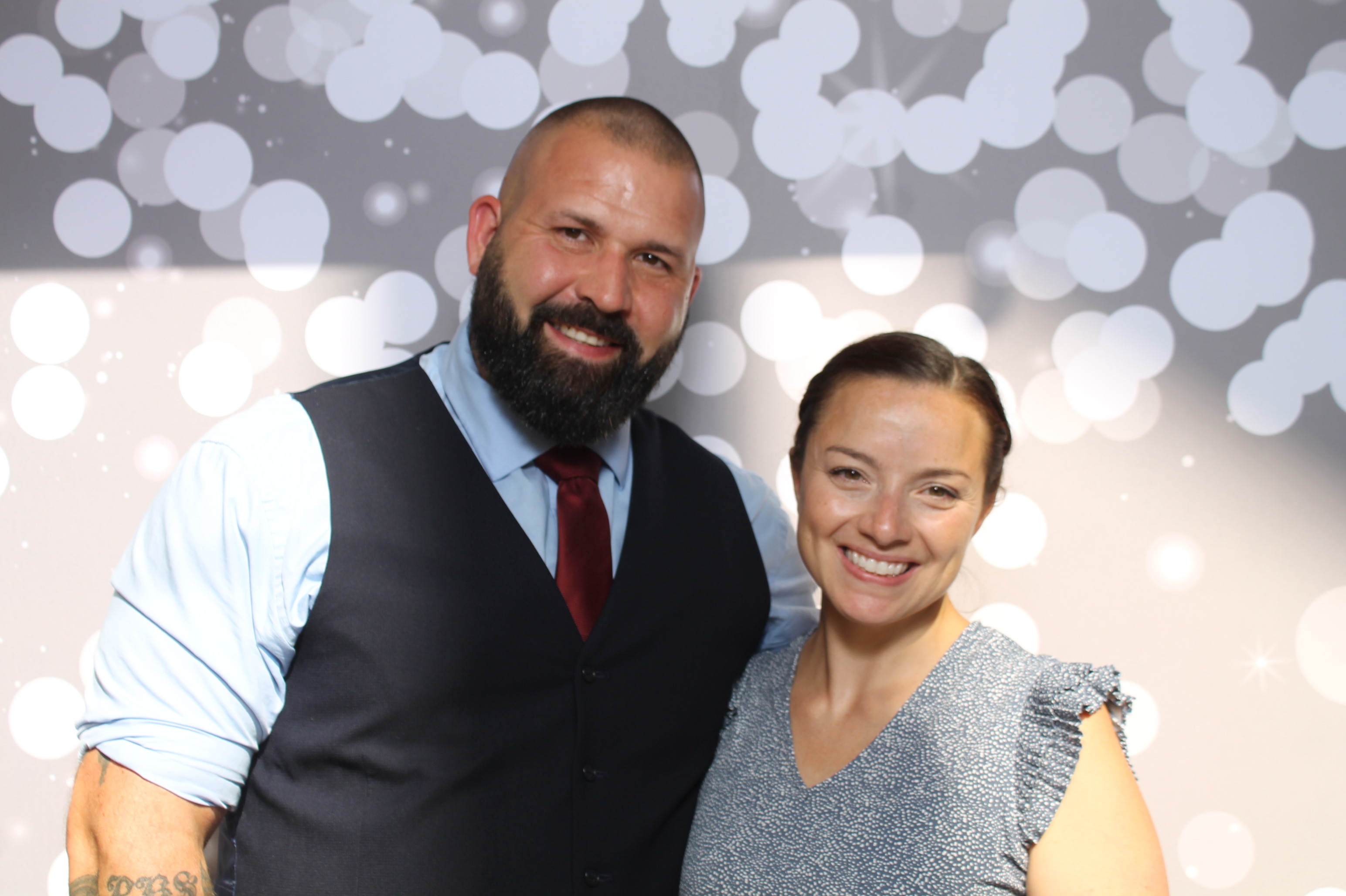 Corianne & Ryan | View more photos from the event at gallery.photoboothcincy.com/u/PhotoBoothCincy/Corianne-Ryan