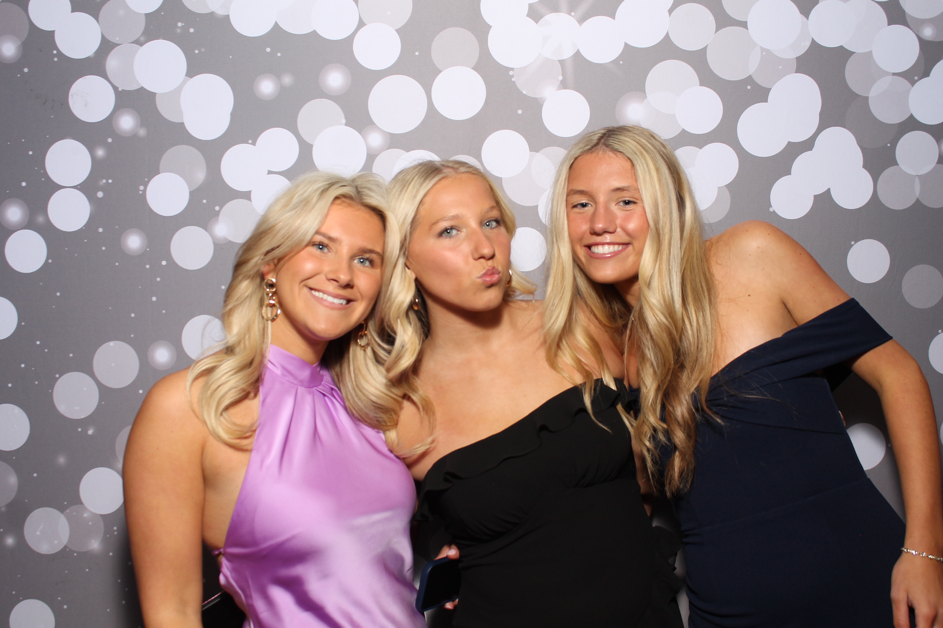 Covington Catholic Prom | View more photos from the event at gallery.photoboothcincy.com/u/PhotoBoothCincy/Covington-Catholic-Prom-0