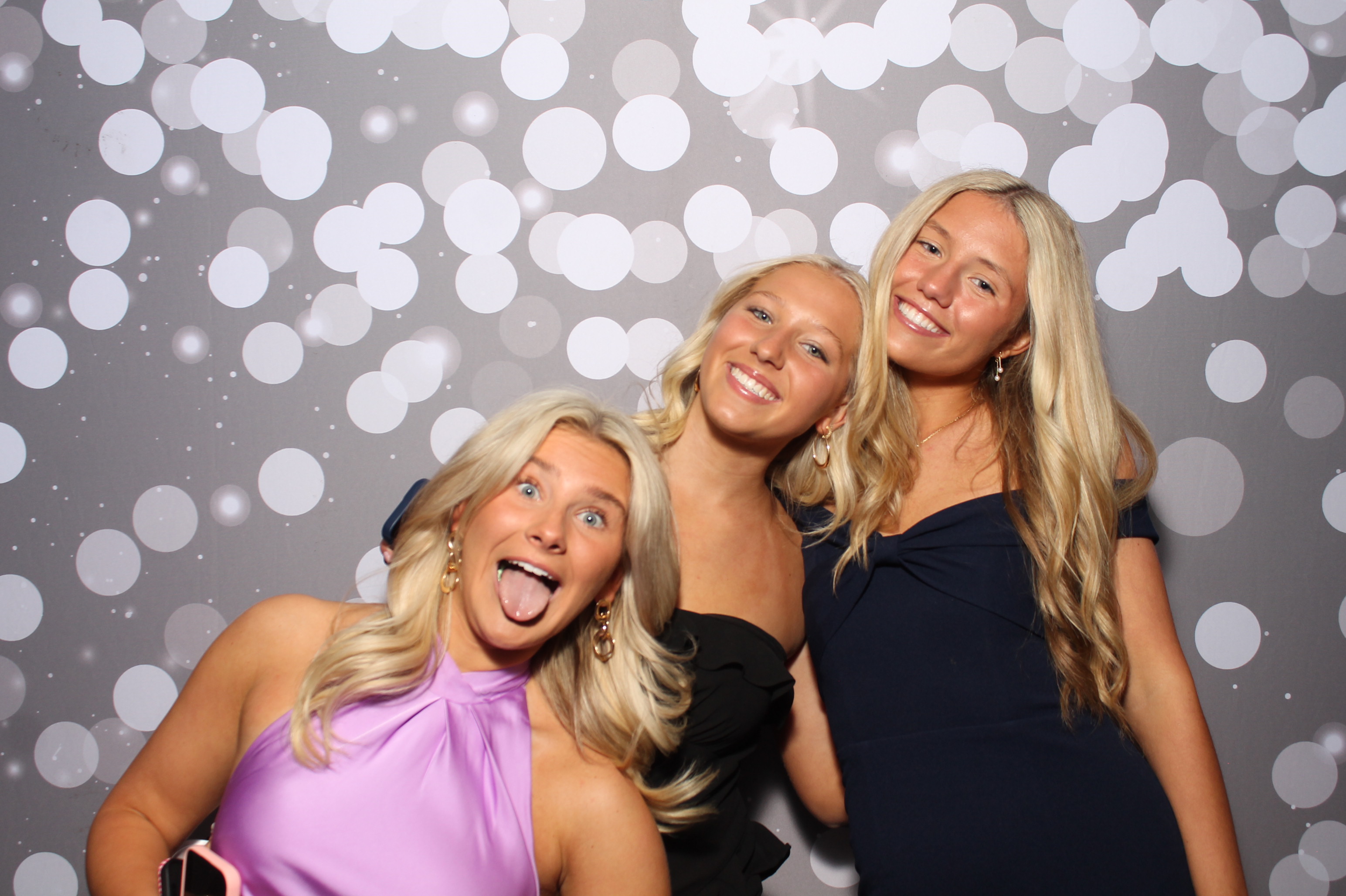 Covington Catholic Prom | View more photos from the event at gallery.photoboothcincy.com/u/PhotoBoothCincy/Covington-Catholic-Prom-0
