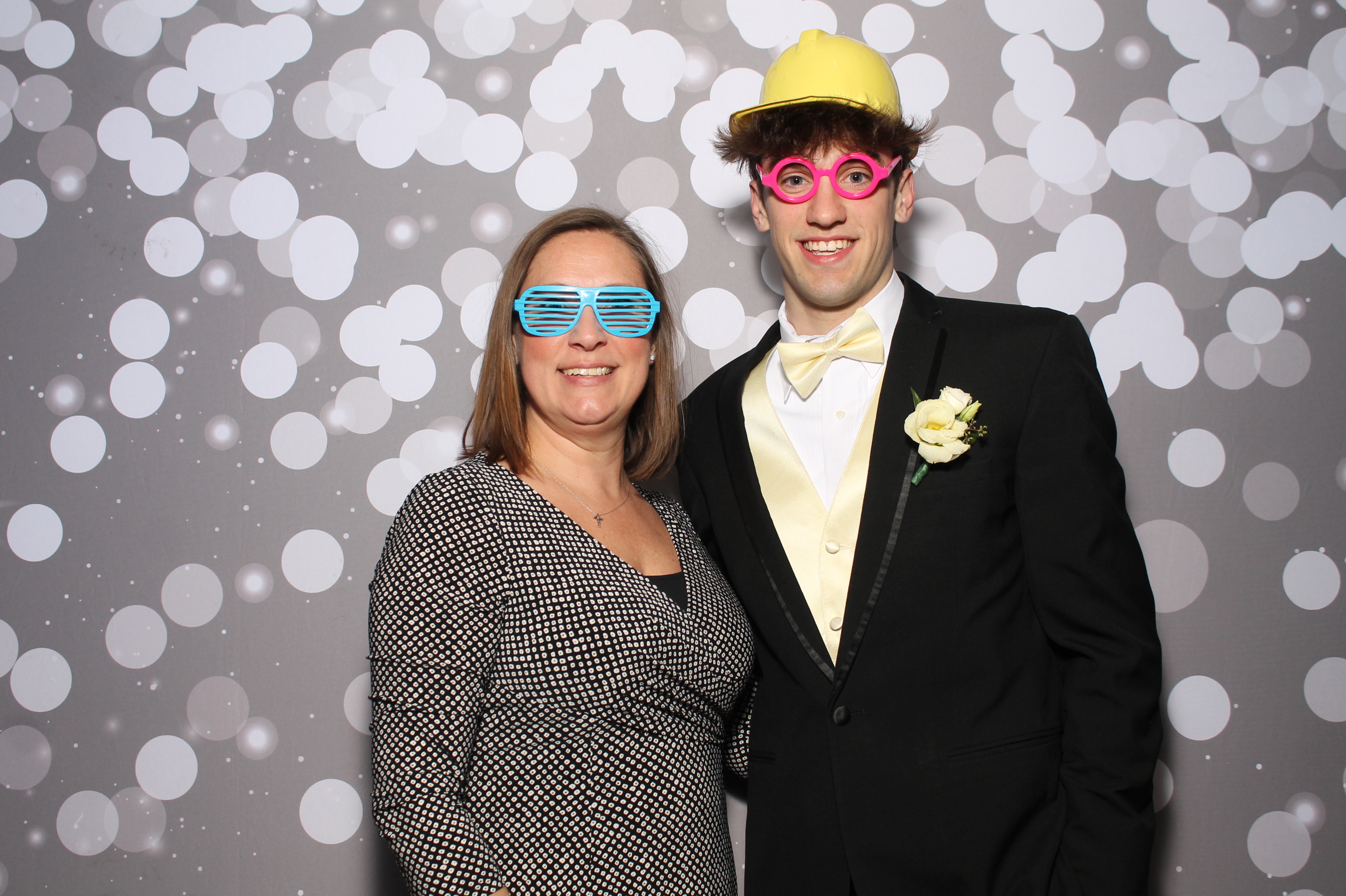 Covington Catholic Prom | View more photos from the event at gallery.photoboothcincy.com/u/PhotoBoothCincy/Covington-Catholic-Prom-0
