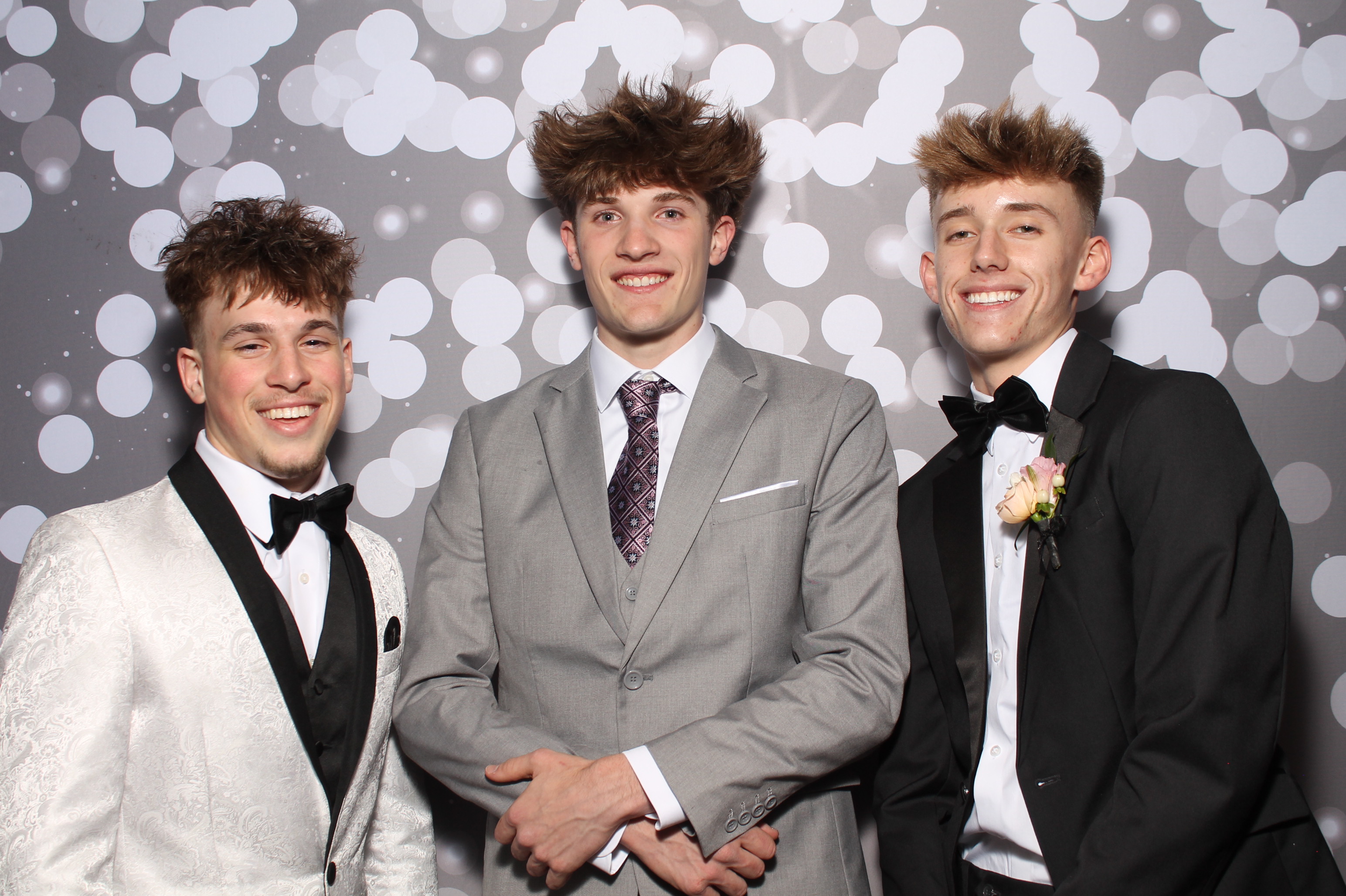 Covington Catholic Prom | View more photos from the event at gallery.photoboothcincy.com/u/PhotoBoothCincy/Covington-Catholic-Prom-0