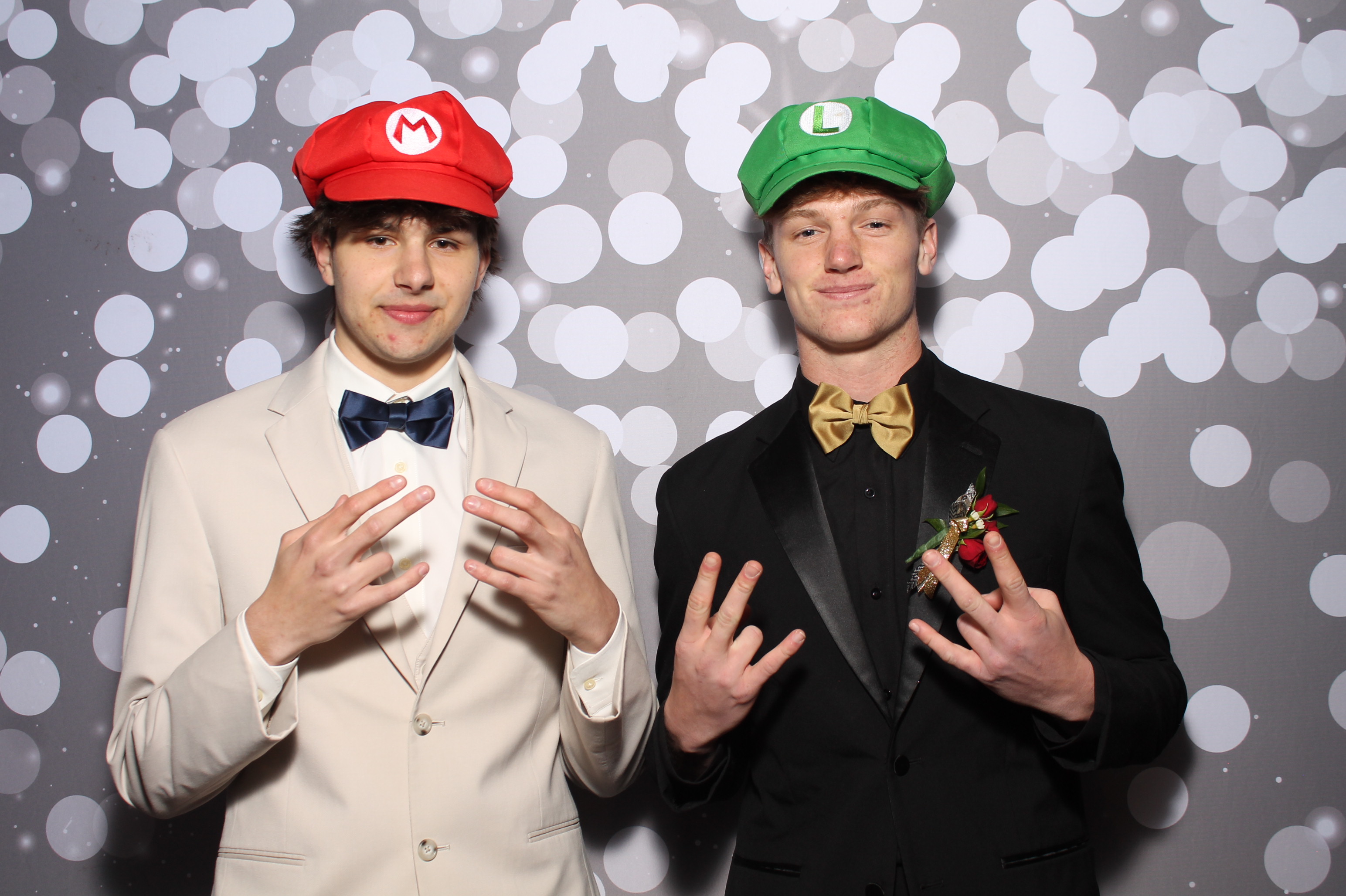 Covington Catholic Prom | View more photos from the event at gallery.photoboothcincy.com/u/PhotoBoothCincy/Covington-Catholic-Prom-0