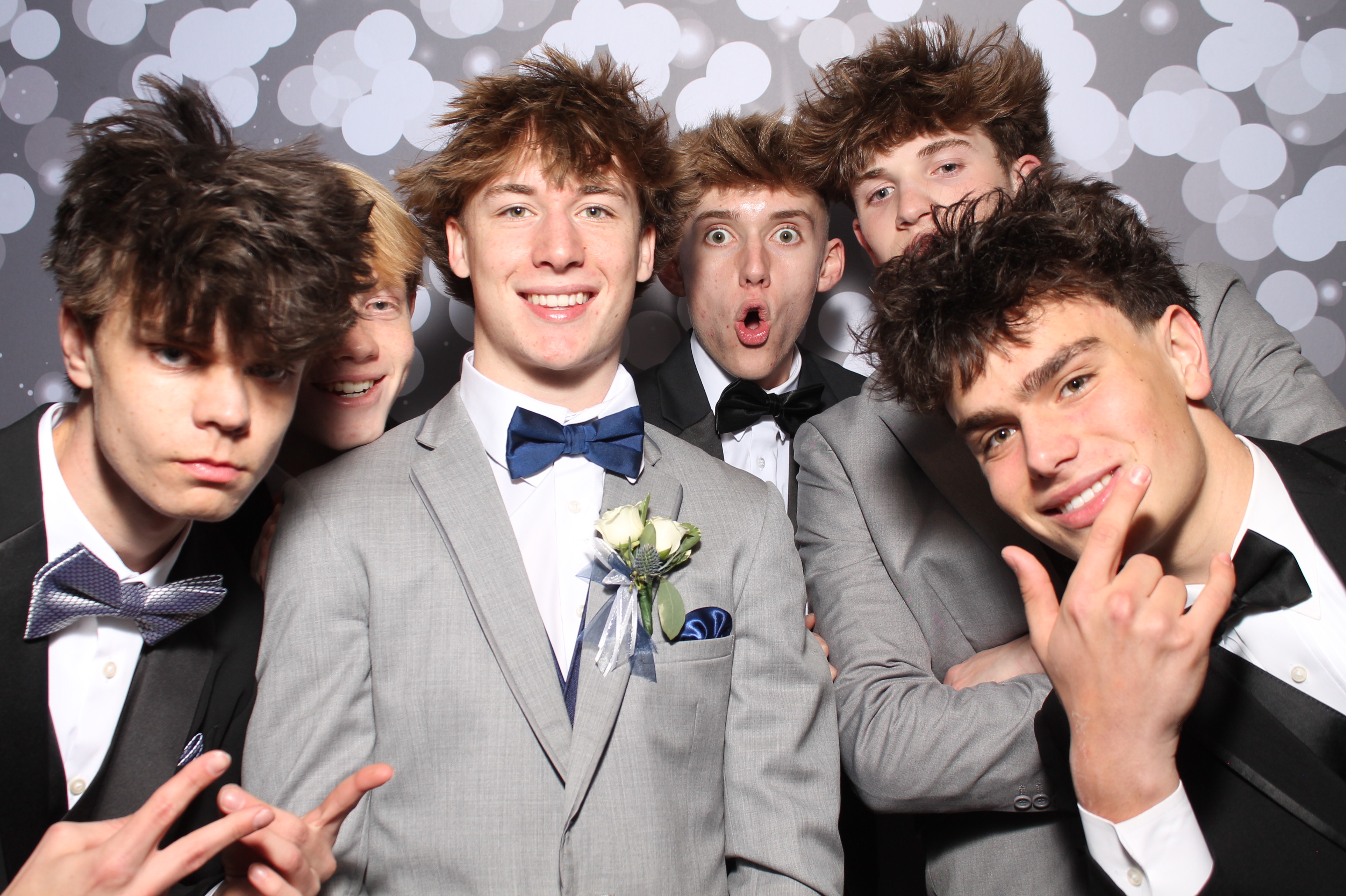 Covington Catholic Prom | View more photos from the event at gallery.photoboothcincy.com/u/PhotoBoothCincy/Covington-Catholic-Prom-0