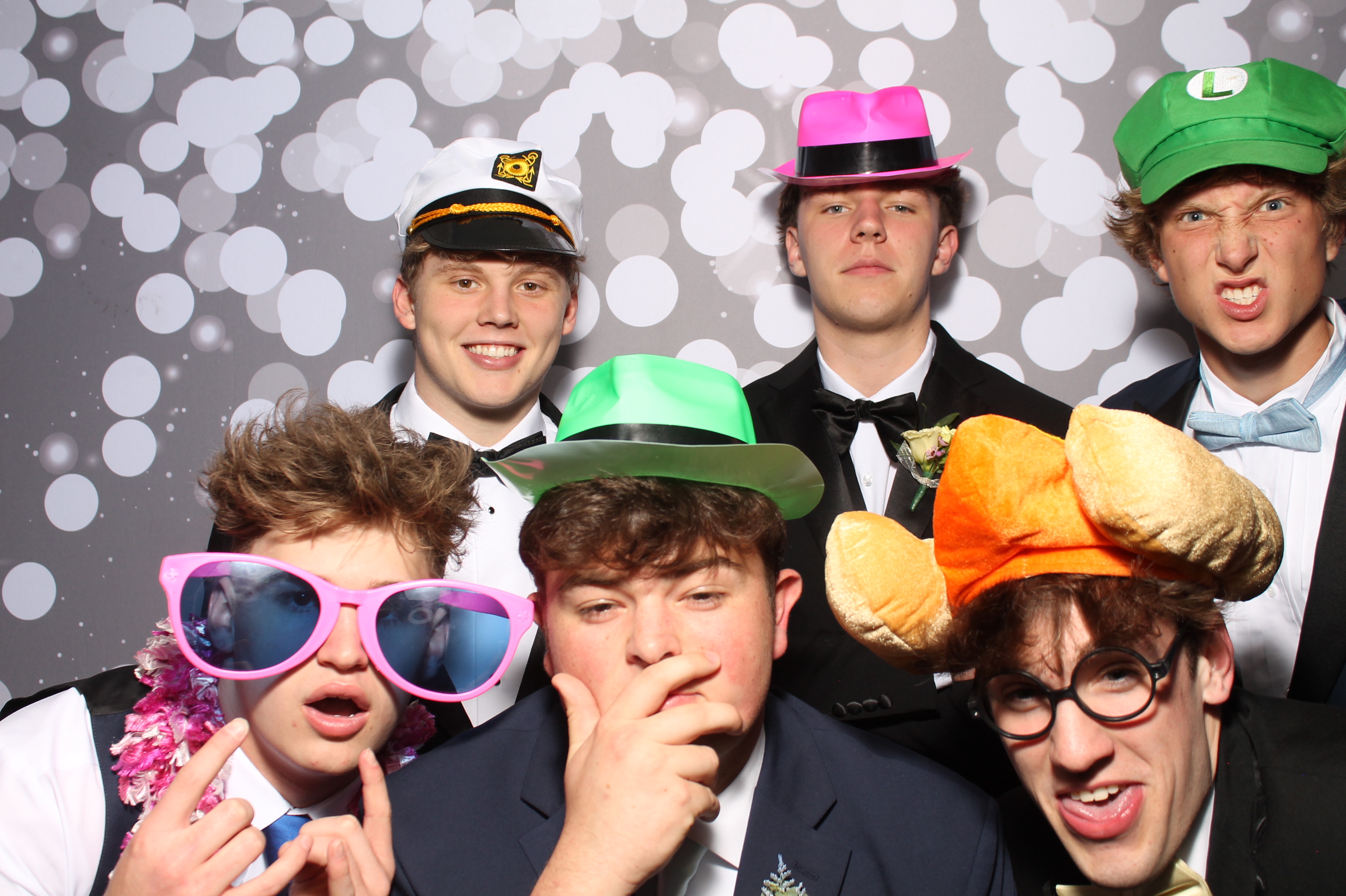 Covington Catholic Prom | View more photos from the event at gallery.photoboothcincy.com/u/PhotoBoothCincy/Covington-Catholic-Prom-0