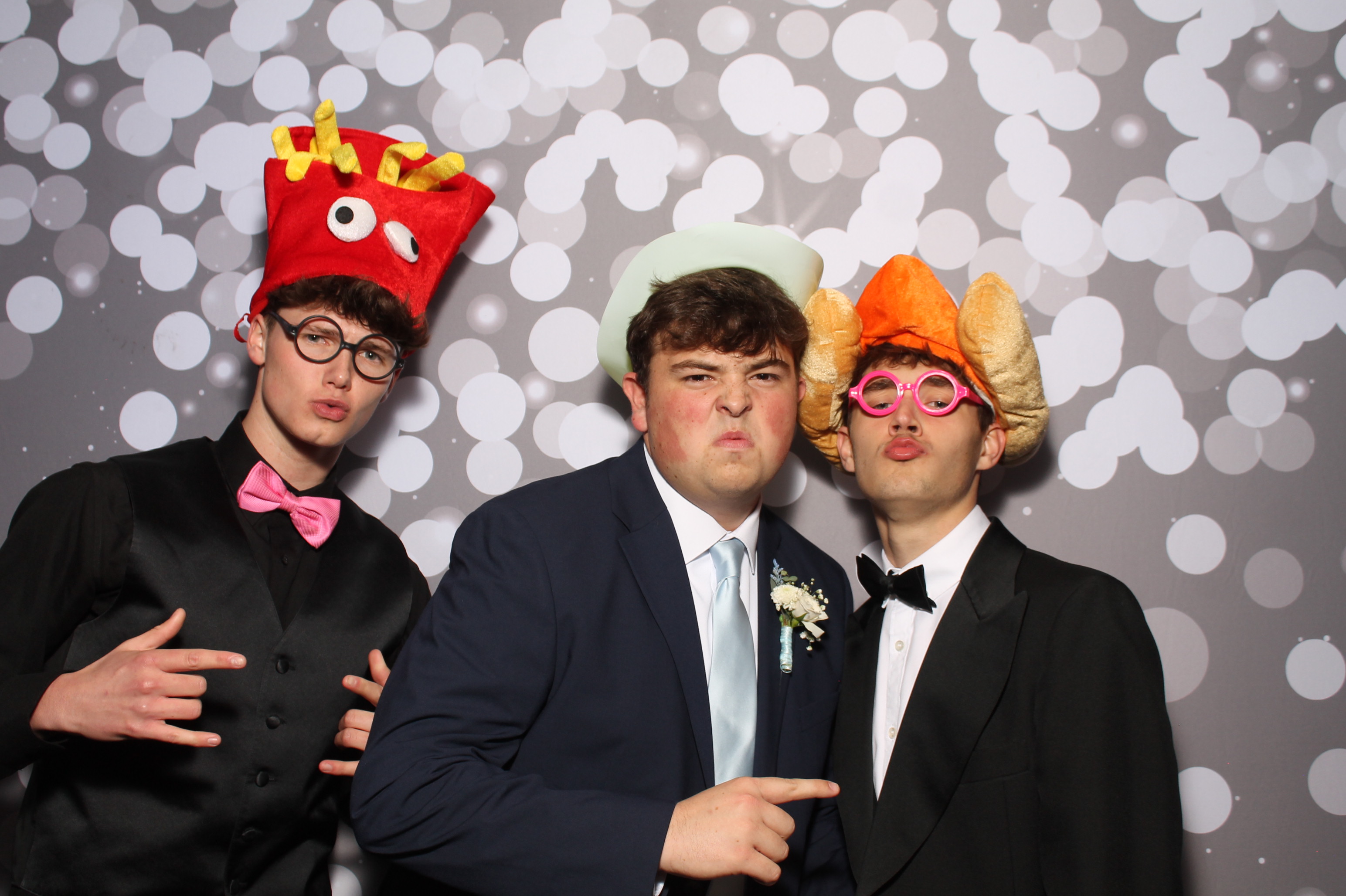 Covington Catholic Prom | View more photos from the event at gallery.photoboothcincy.com/u/PhotoBoothCincy/Covington-Catholic-Prom-0