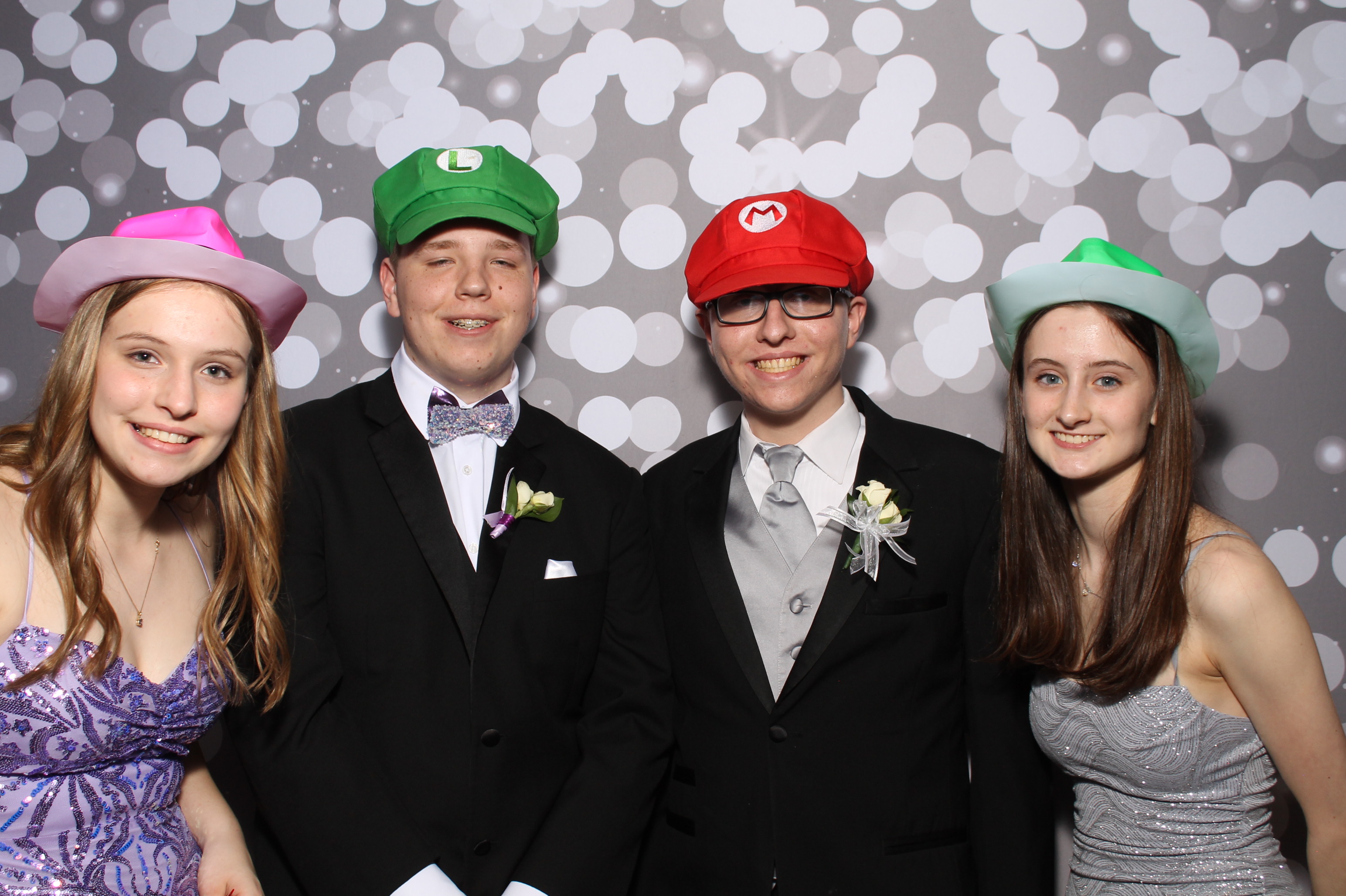 Covington Catholic Prom | View more photos from the event at gallery.photoboothcincy.com/u/PhotoBoothCincy/Covington-Catholic-Prom-0