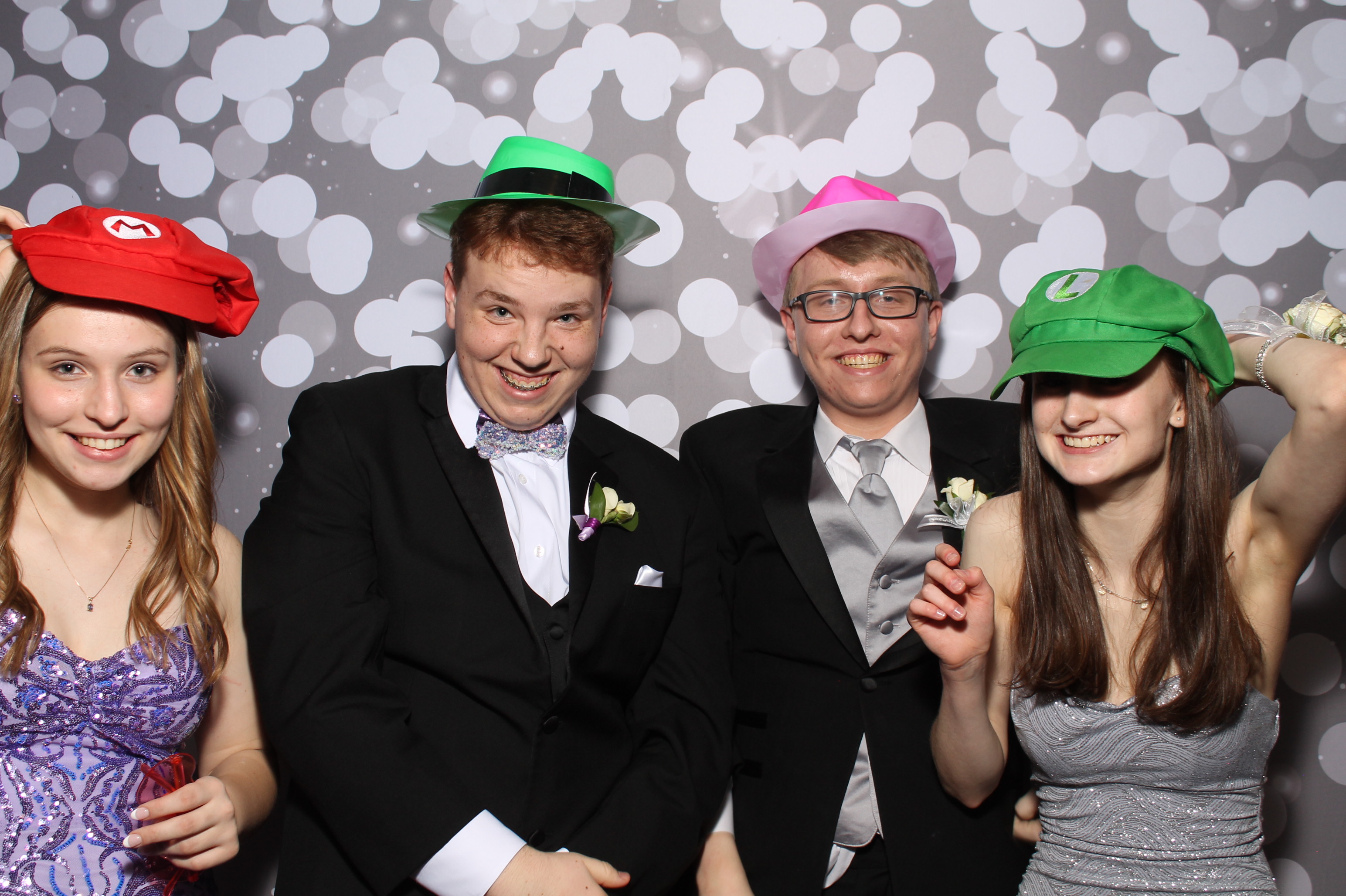 Covington Catholic Prom | View more photos from the event at gallery.photoboothcincy.com/u/PhotoBoothCincy/Covington-Catholic-Prom-0