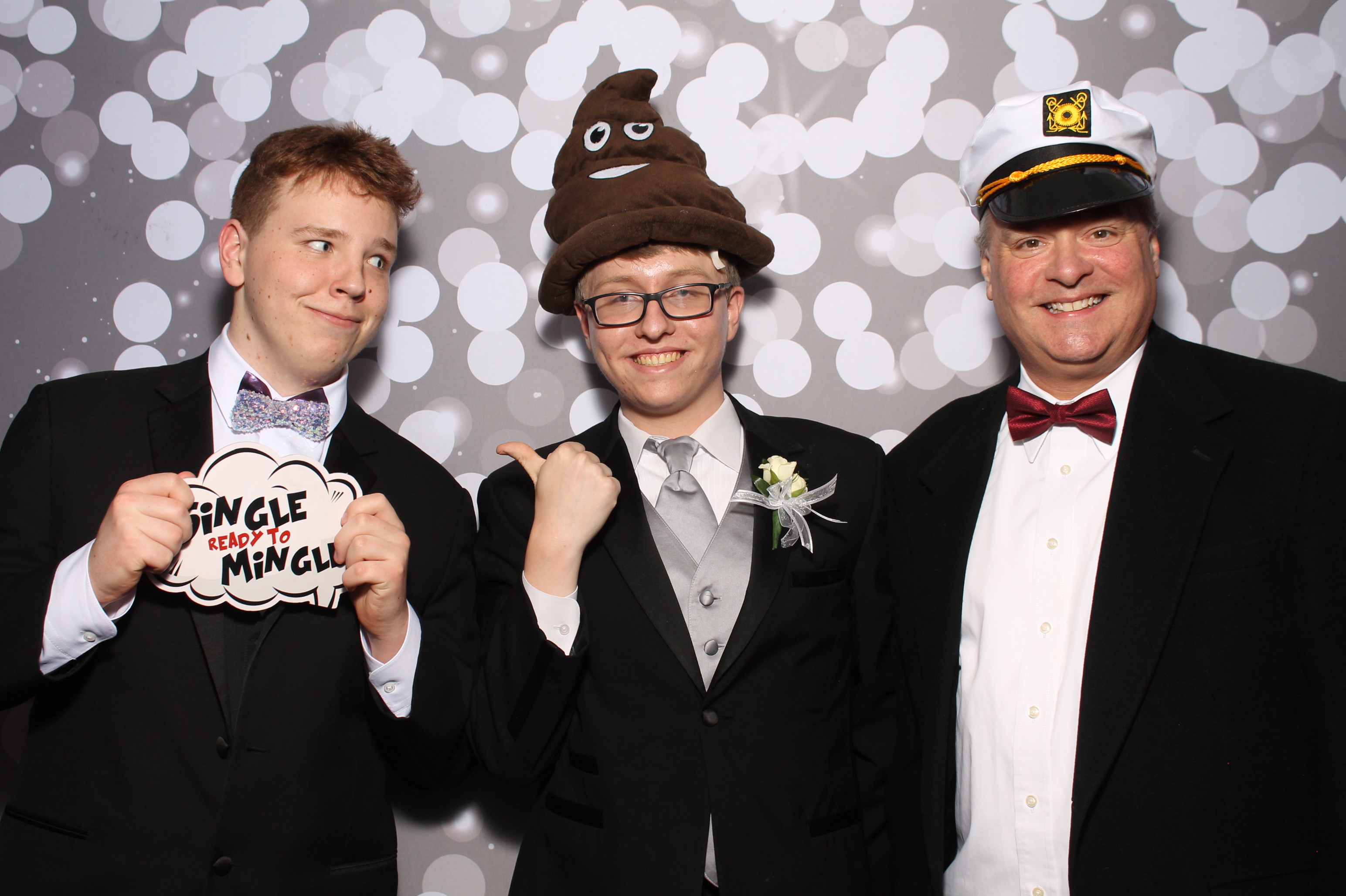 Covington Catholic Prom | View more photos from the event at gallery.photoboothcincy.com/u/PhotoBoothCincy/Covington-Catholic-Prom-0