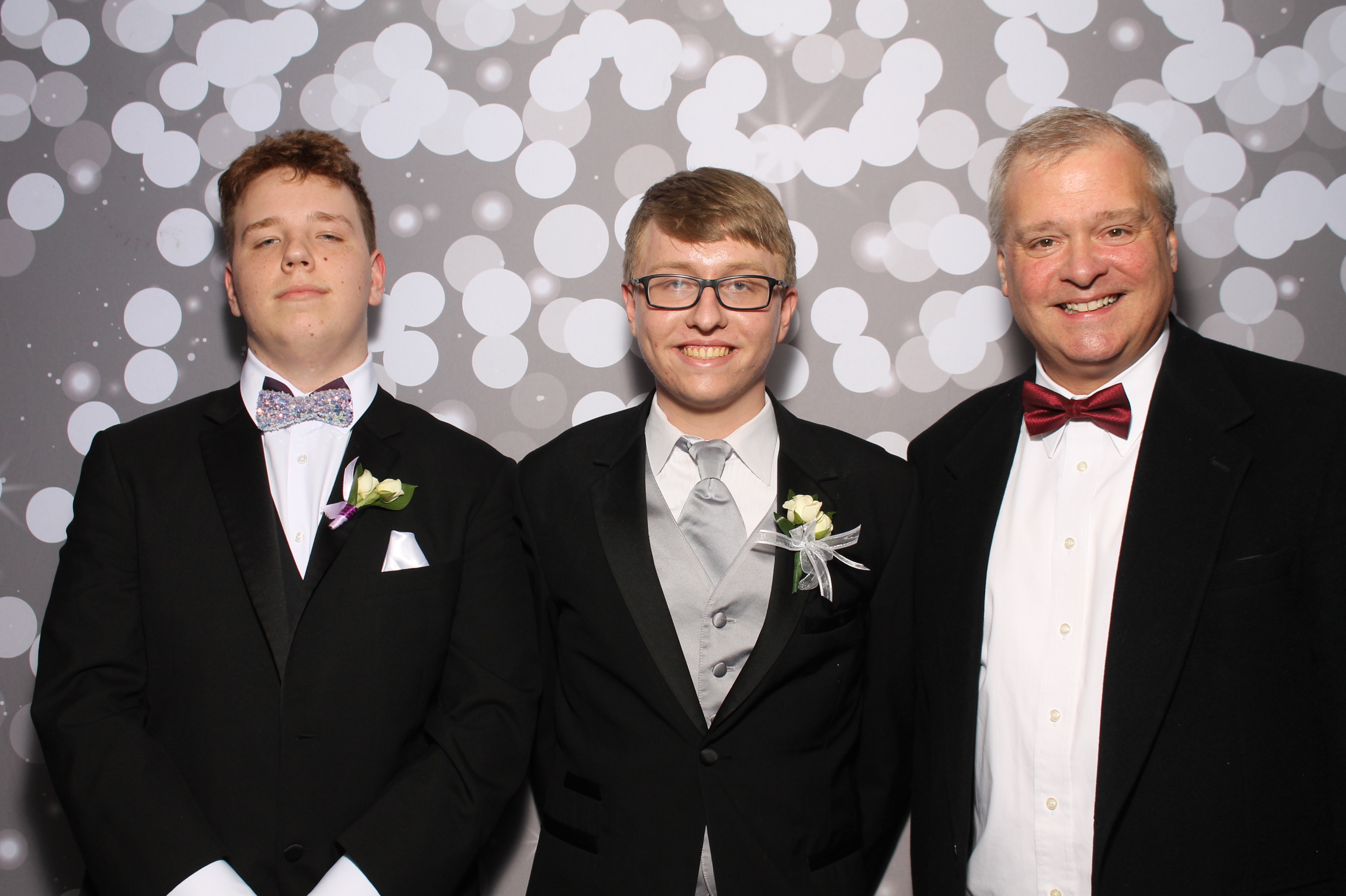 Covington Catholic Prom | View more photos from the event at gallery.photoboothcincy.com/u/PhotoBoothCincy/Covington-Catholic-Prom-0