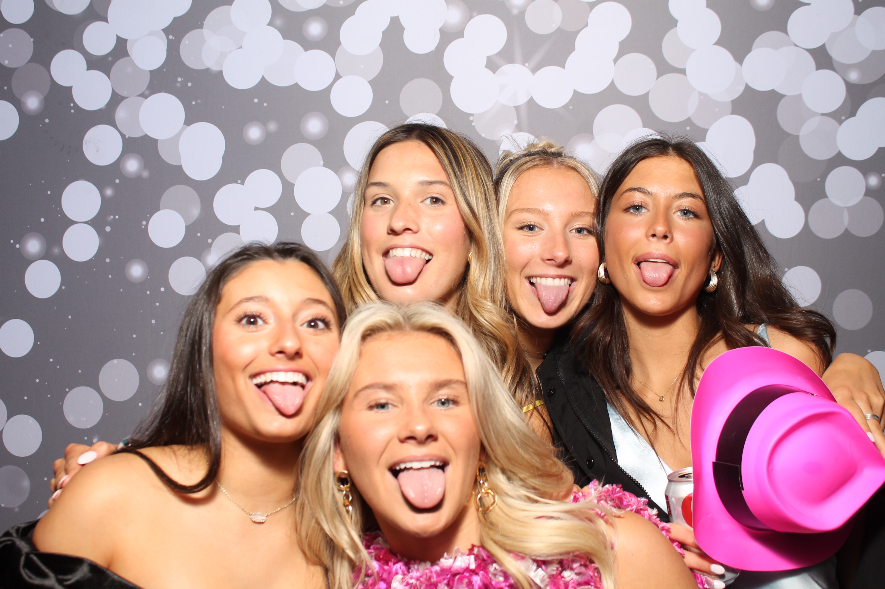 Covington Catholic Prom | View more photos from the event at gallery.photoboothcincy.com/u/PhotoBoothCincy/Covington-Catholic-Prom-0