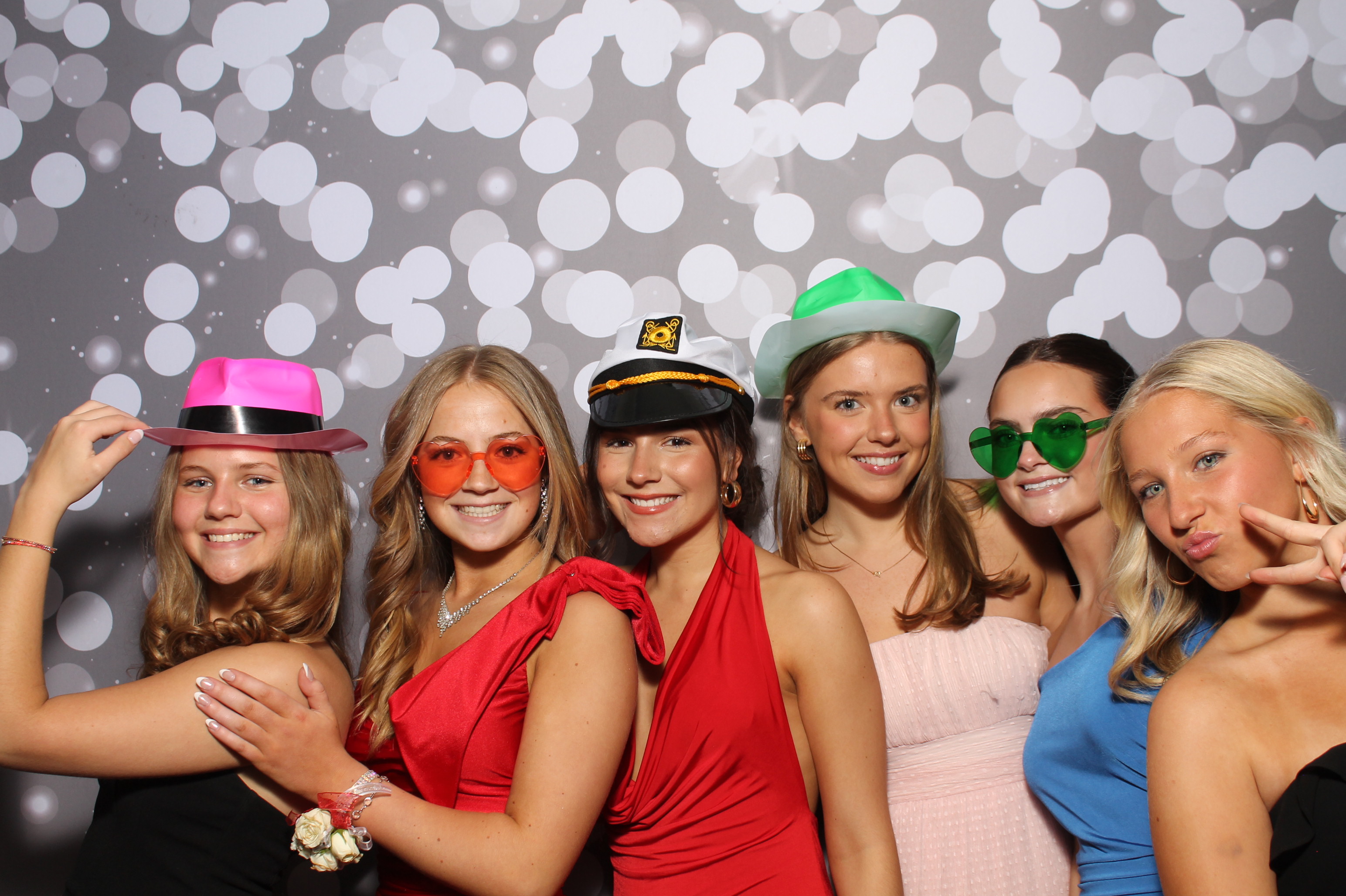 Covington Catholic Prom | View more photos from the event at gallery.photoboothcincy.com/u/PhotoBoothCincy/Covington-Catholic-Prom-0