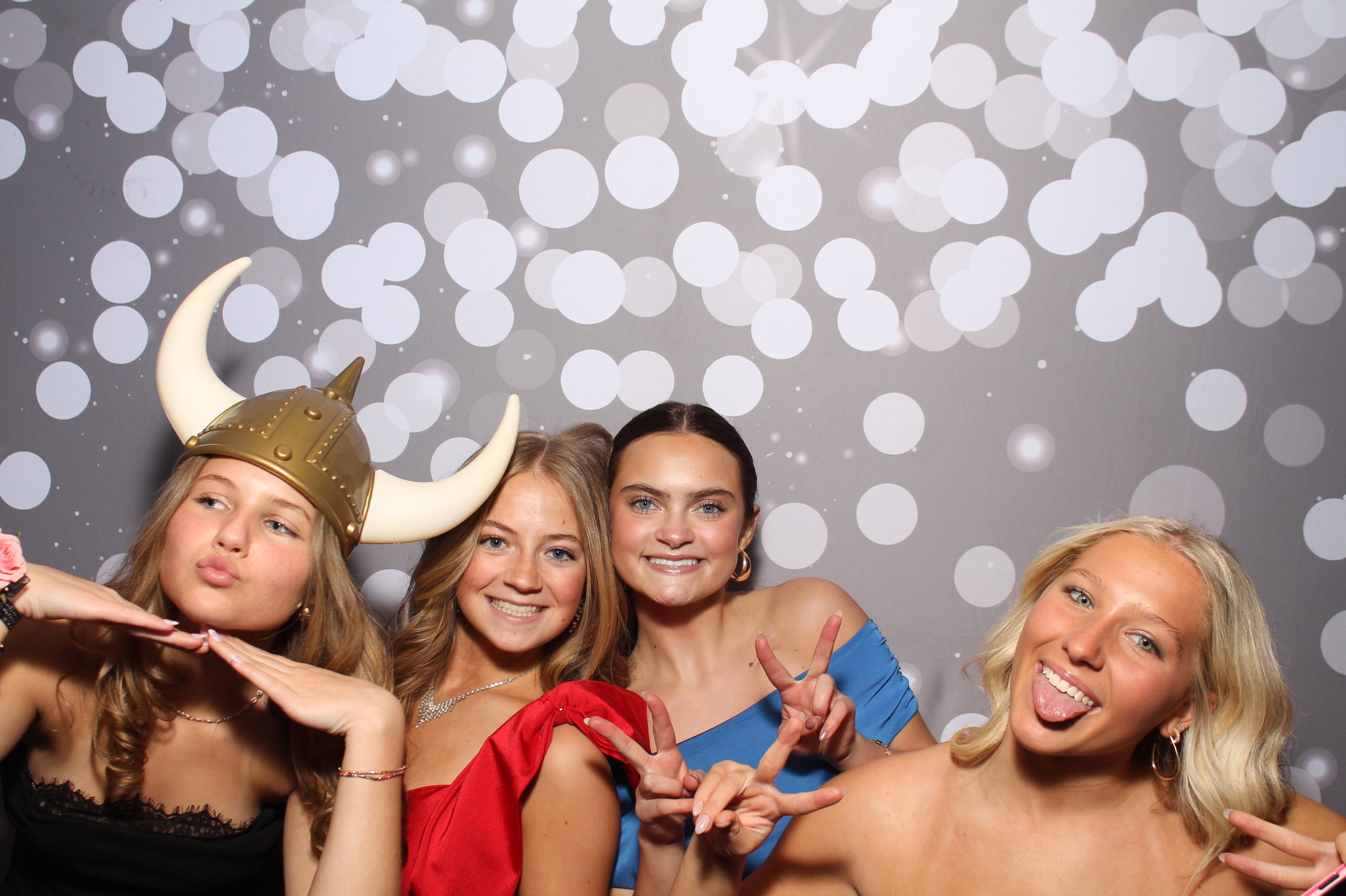 Covington Catholic Prom | View more photos from the event at gallery.photoboothcincy.com/u/PhotoBoothCincy/Covington-Catholic-Prom-0