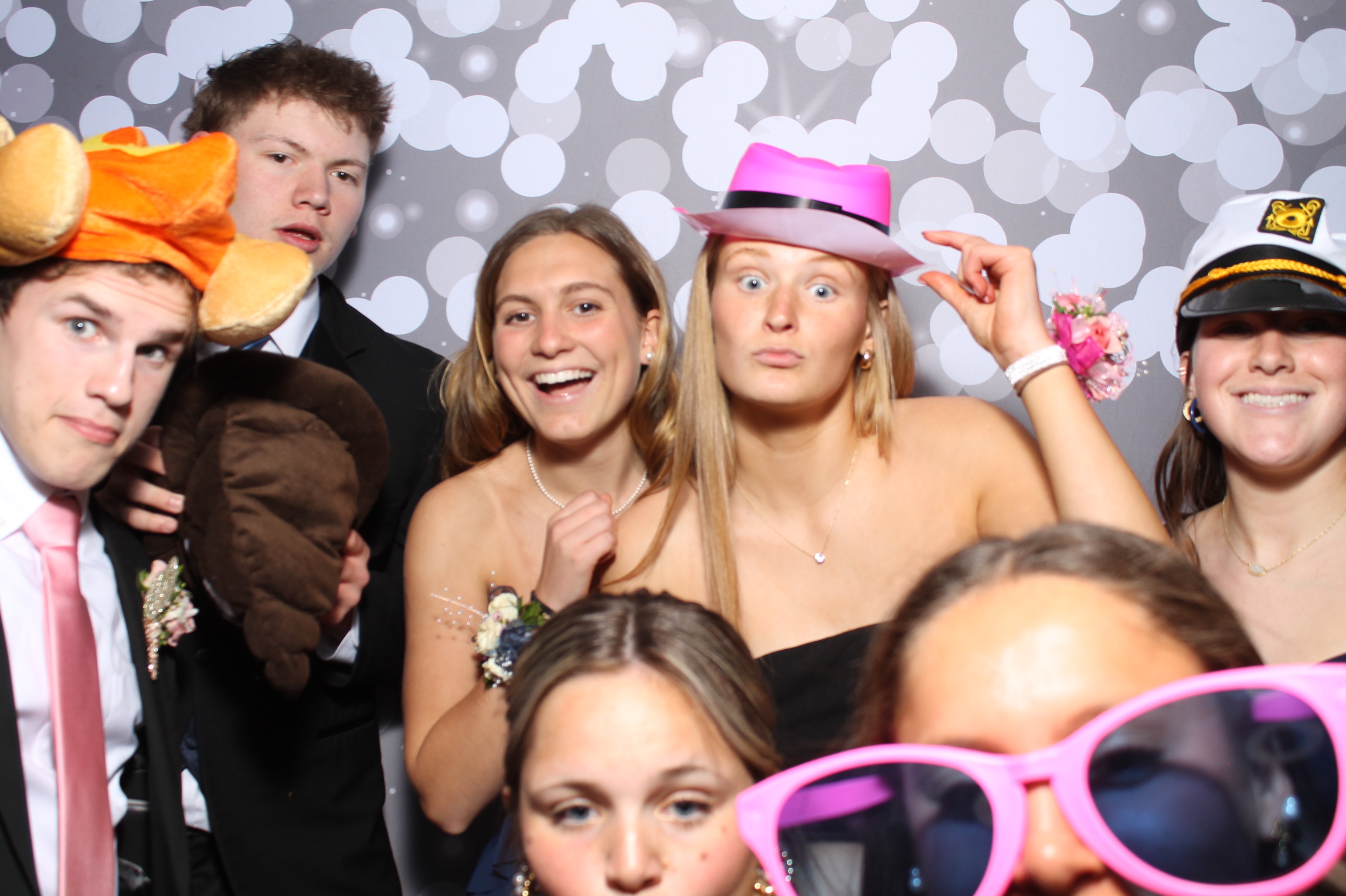 Covington Catholic Prom | View more photos from the event at gallery.photoboothcincy.com/u/PhotoBoothCincy/Covington-Catholic-Prom-0