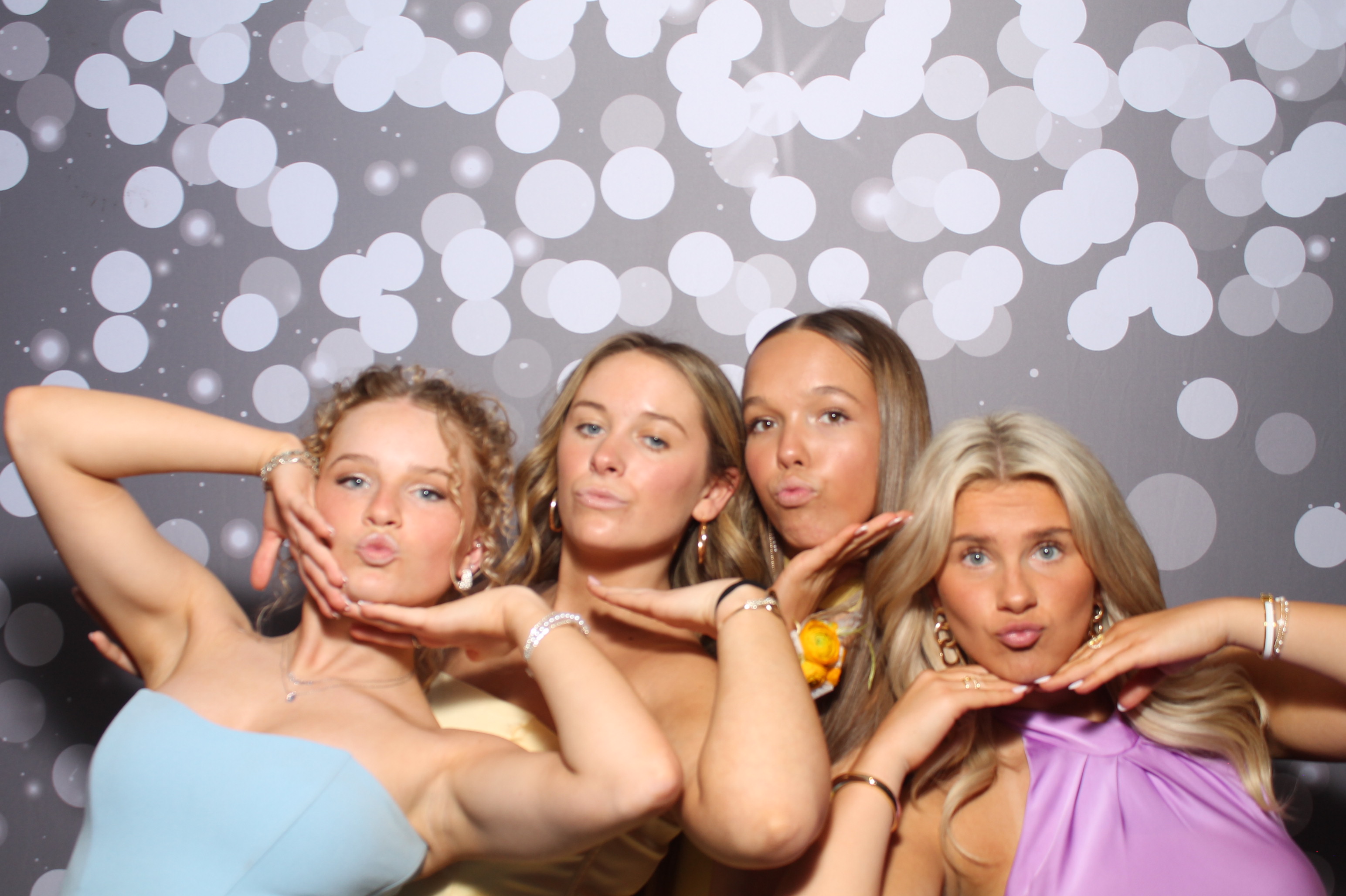 Covington Catholic Prom | View more photos from the event at gallery.photoboothcincy.com/u/PhotoBoothCincy/Covington-Catholic-Prom-0