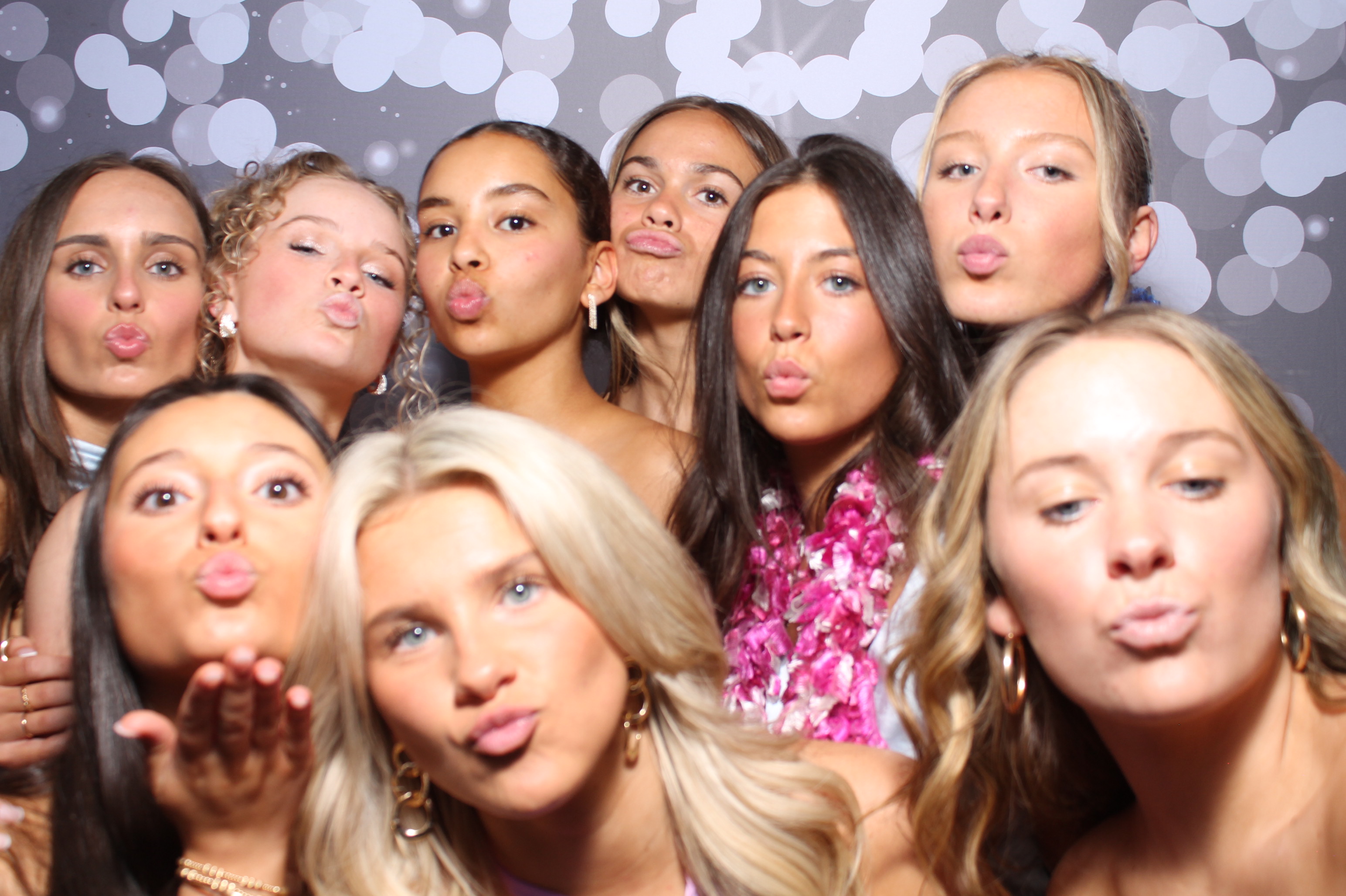 Covington Catholic Prom | View more photos from the event at gallery.photoboothcincy.com/u/PhotoBoothCincy/Covington-Catholic-Prom-0