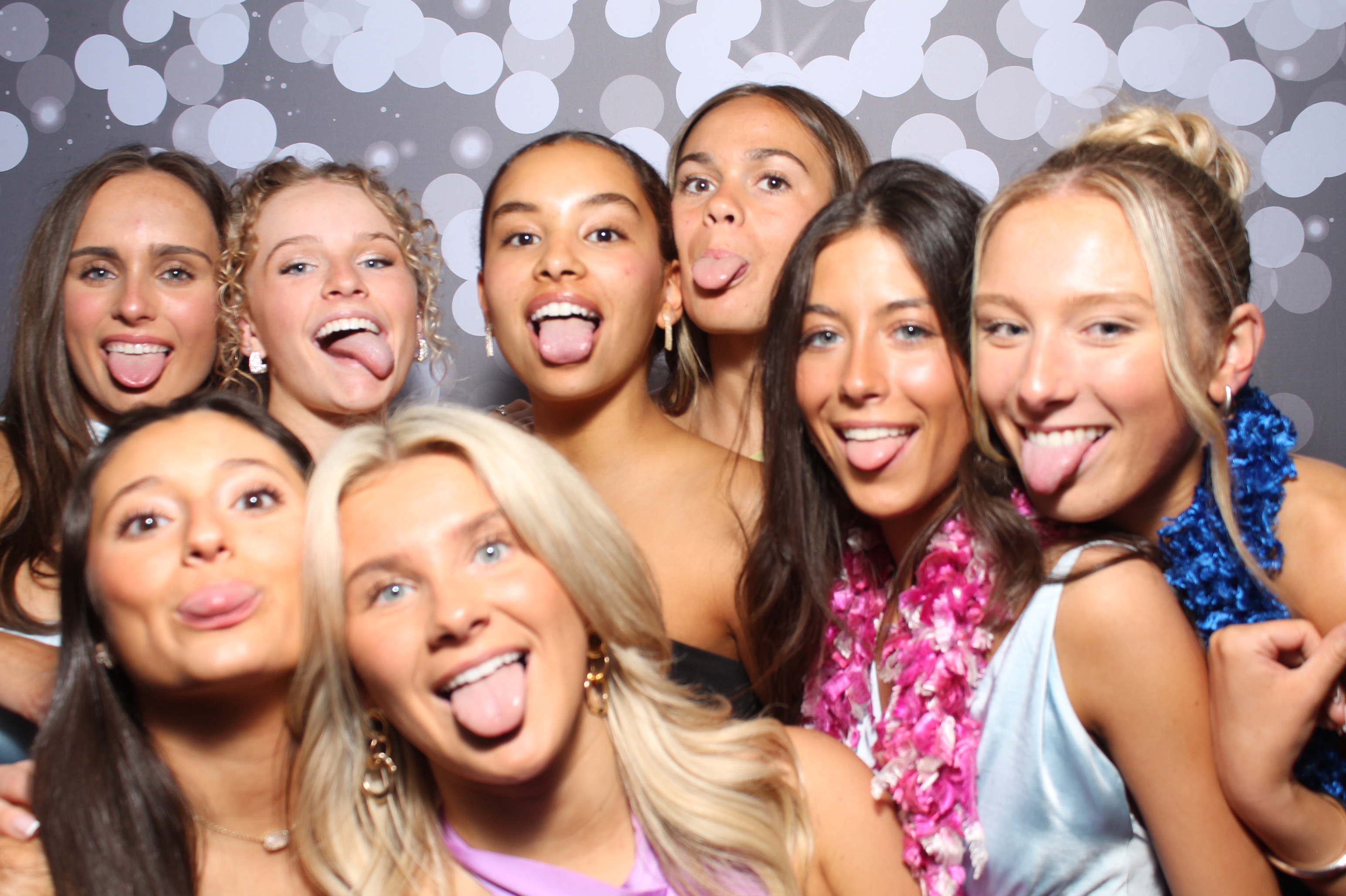 Covington Catholic Prom | View more photos from the event at gallery.photoboothcincy.com/u/PhotoBoothCincy/Covington-Catholic-Prom-0
