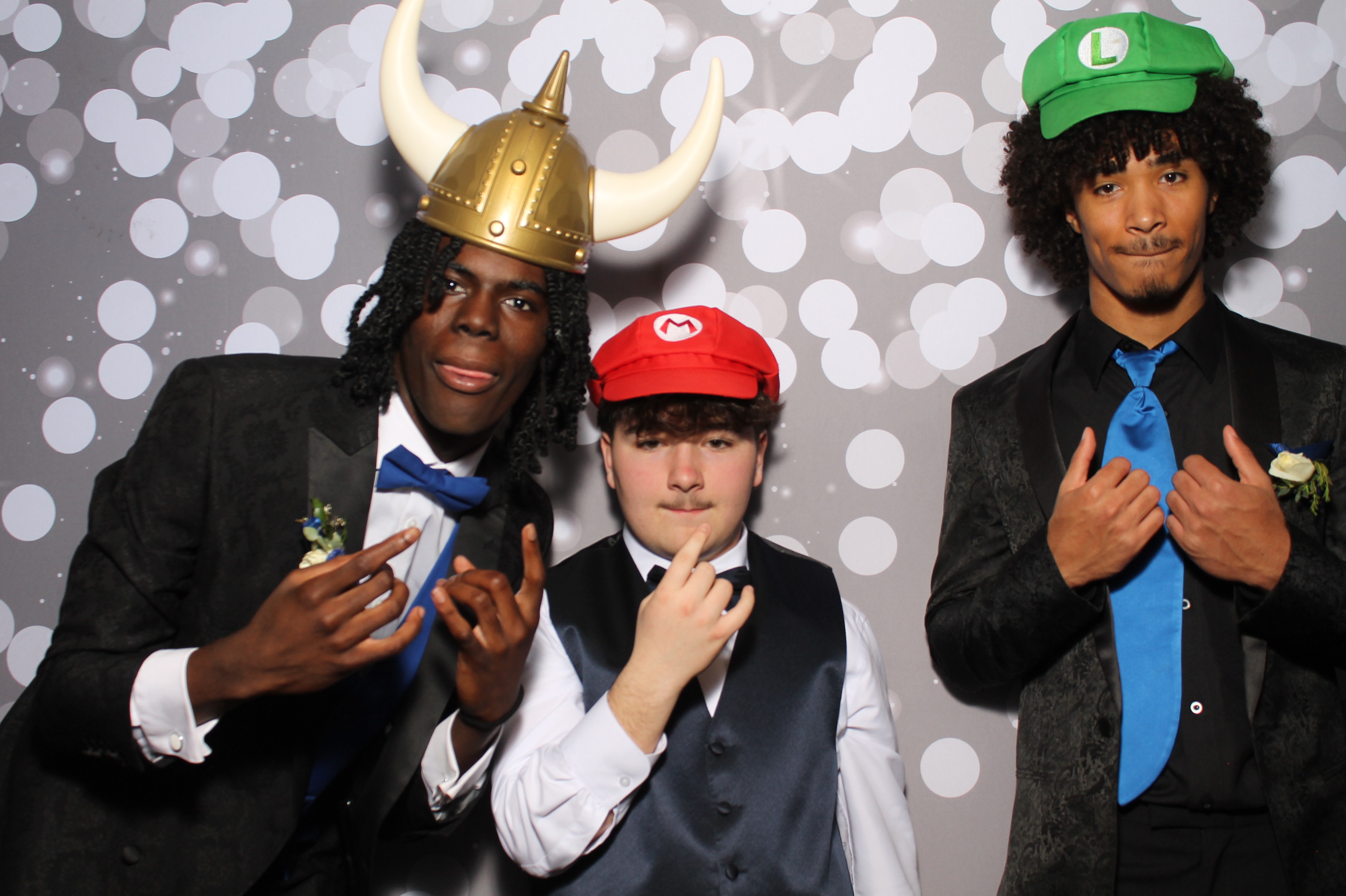 Covington Catholic Prom | View more photos from the event at gallery.photoboothcincy.com/u/PhotoBoothCincy/Covington-Catholic-Prom-0
