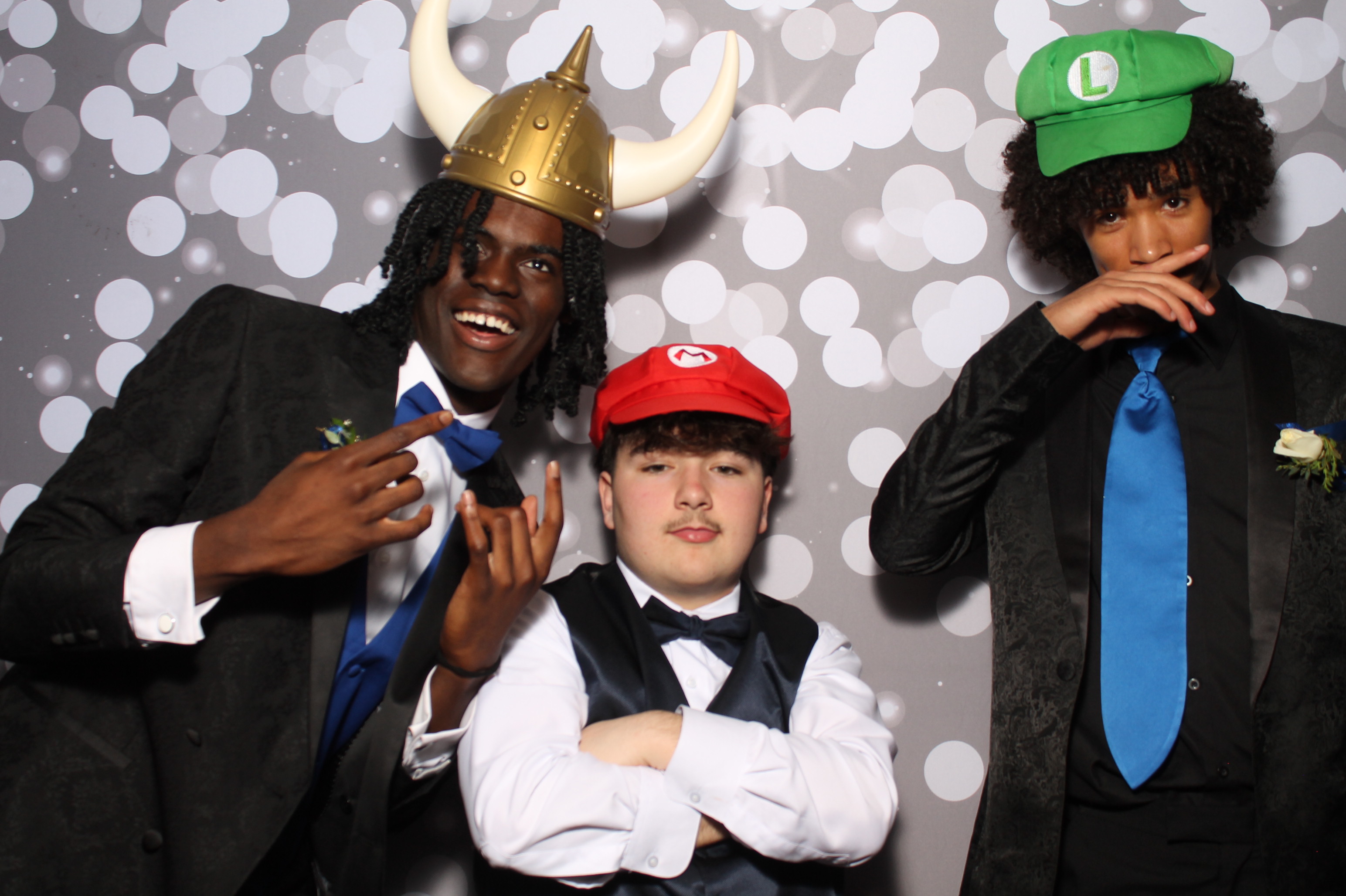Covington Catholic Prom | View more photos from the event at gallery.photoboothcincy.com/u/PhotoBoothCincy/Covington-Catholic-Prom-0