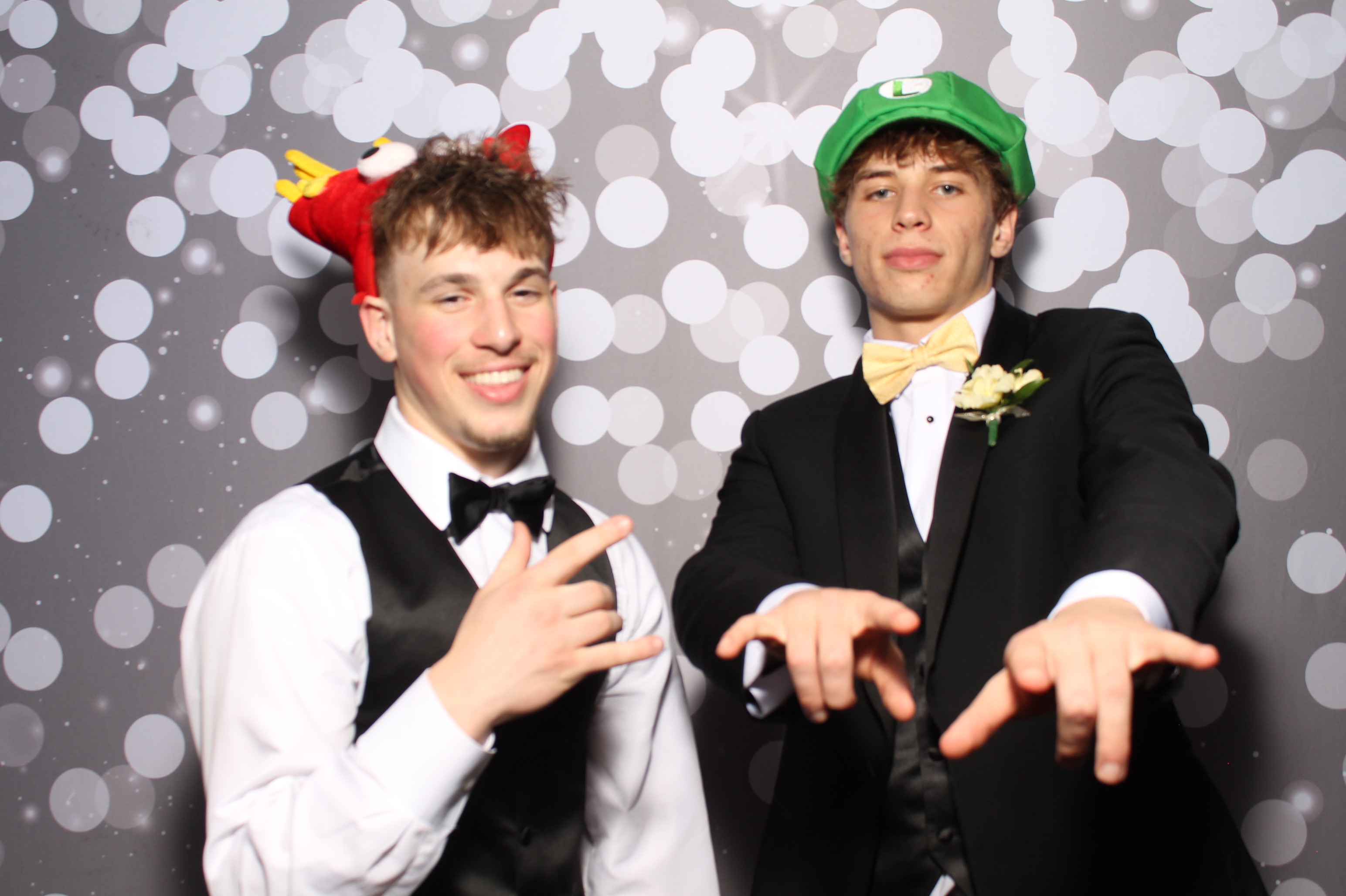 Covington Catholic Prom | View more photos from the event at gallery.photoboothcincy.com/u/PhotoBoothCincy/Covington-Catholic-Prom-0