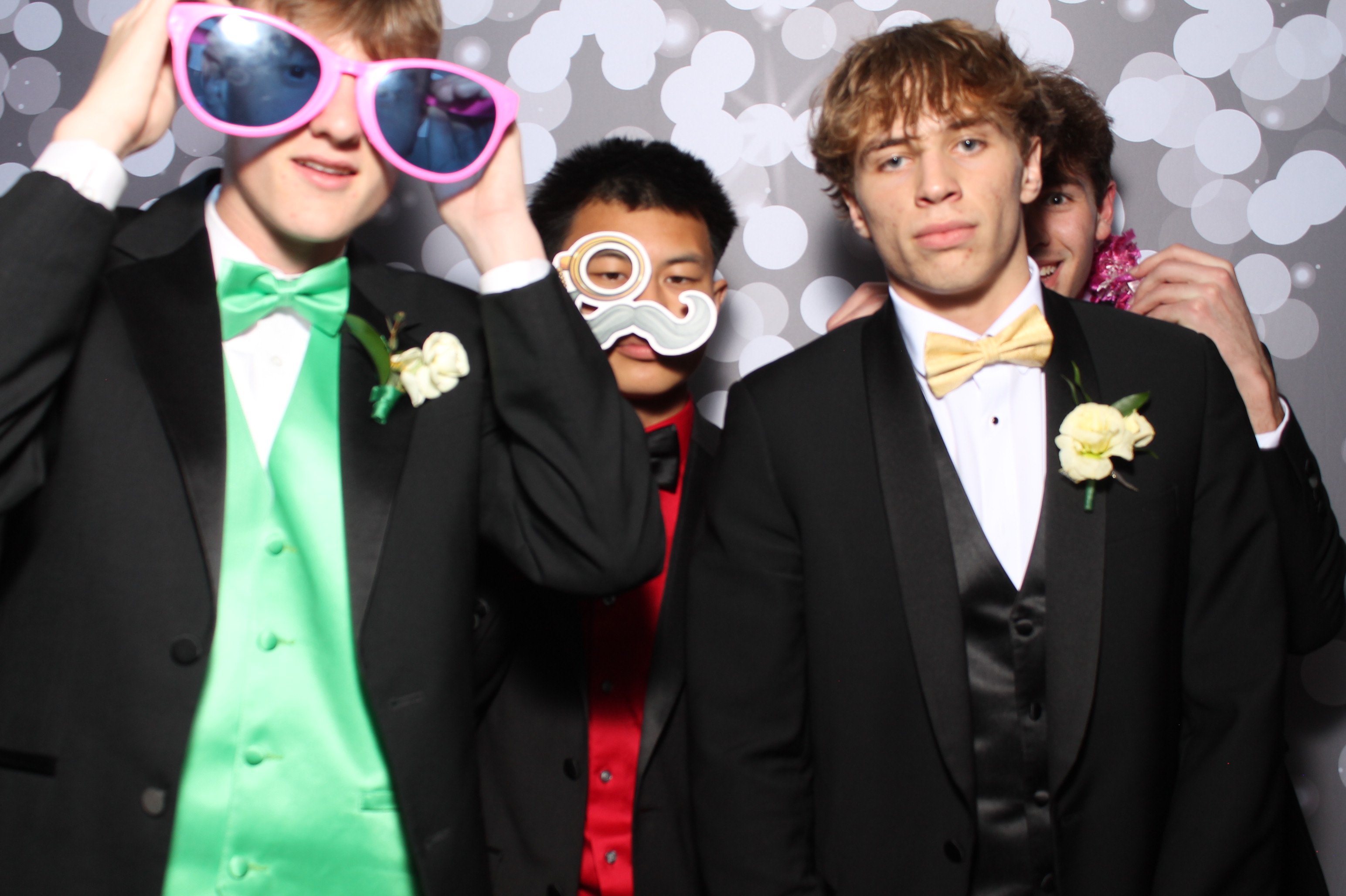 Covington Catholic Prom | View more photos from the event at gallery.photoboothcincy.com/u/PhotoBoothCincy/Covington-Catholic-Prom-0
