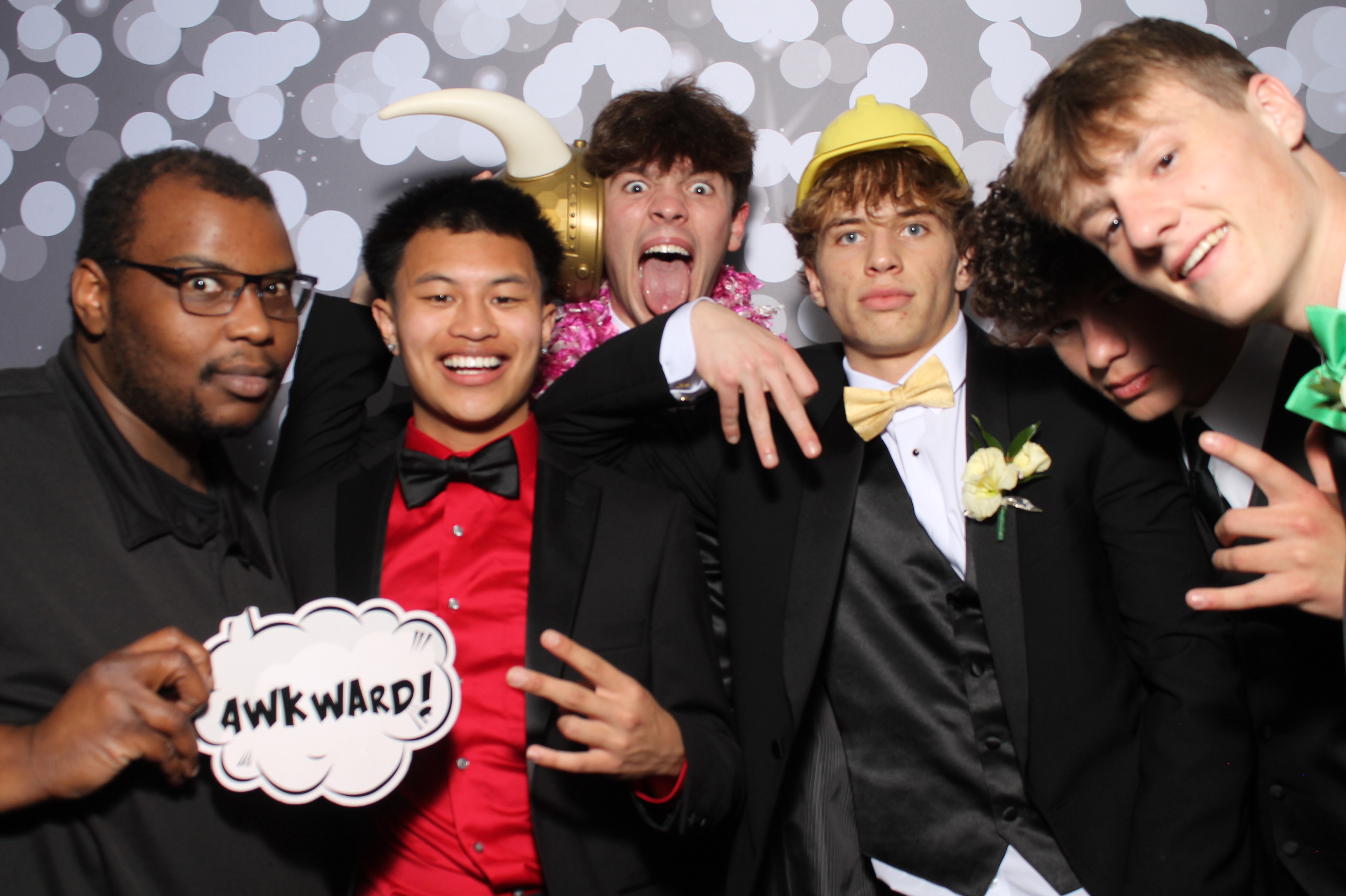 Covington Catholic Prom | View more photos from the event at gallery.photoboothcincy.com/u/PhotoBoothCincy/Covington-Catholic-Prom-0