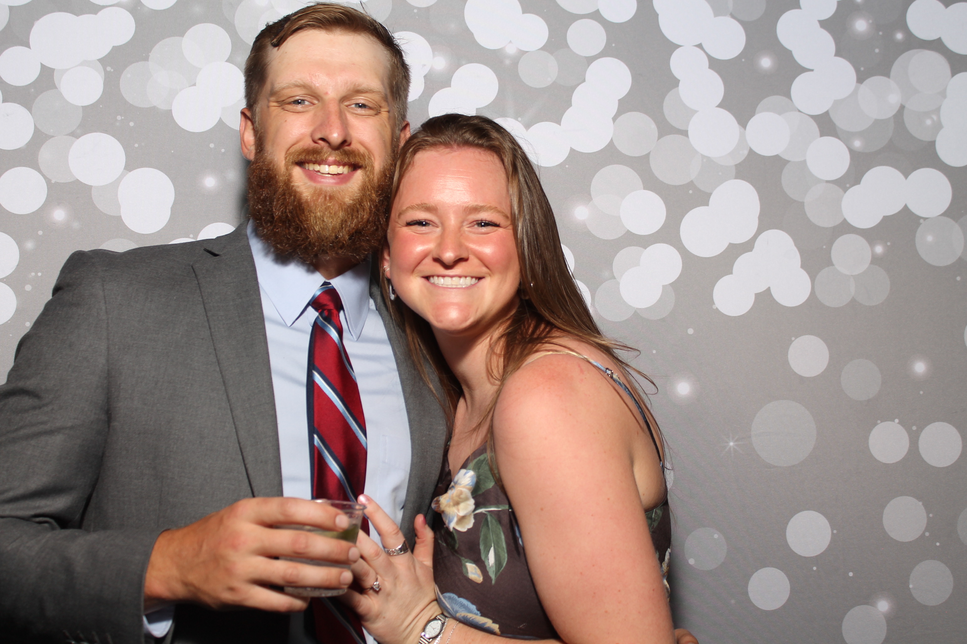 Curtis & Miranda | View more photos from the event at gallery.photoboothcincy.com/u/PhotoBoothCincy/Curtis-Miranda